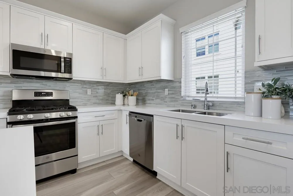 Photo #17: 260020273 Listing: Photo #17