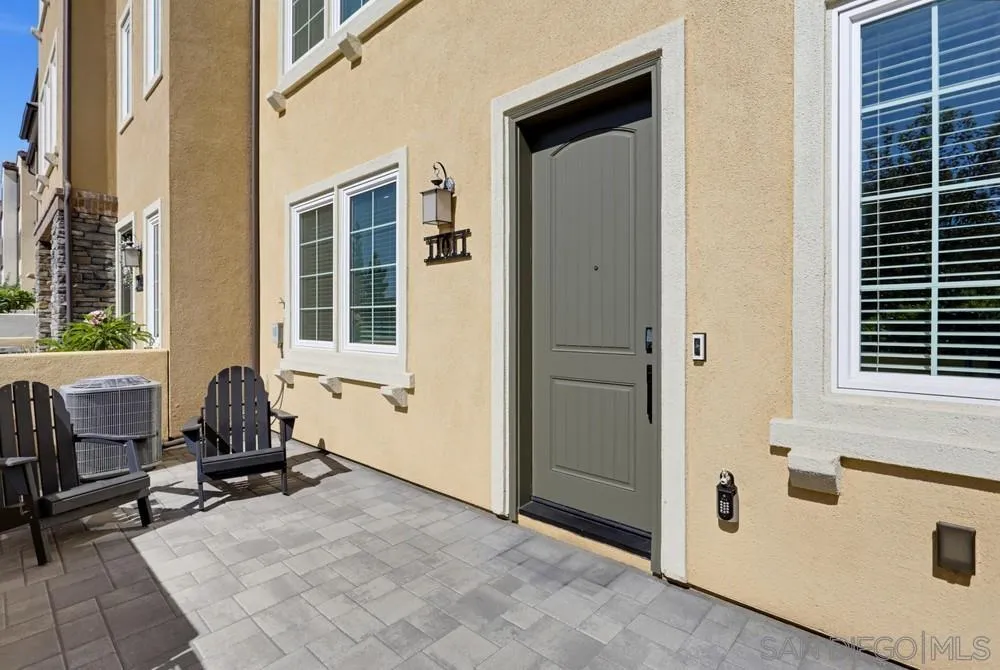Photo #3: 260020273 Listing: Photo #3
