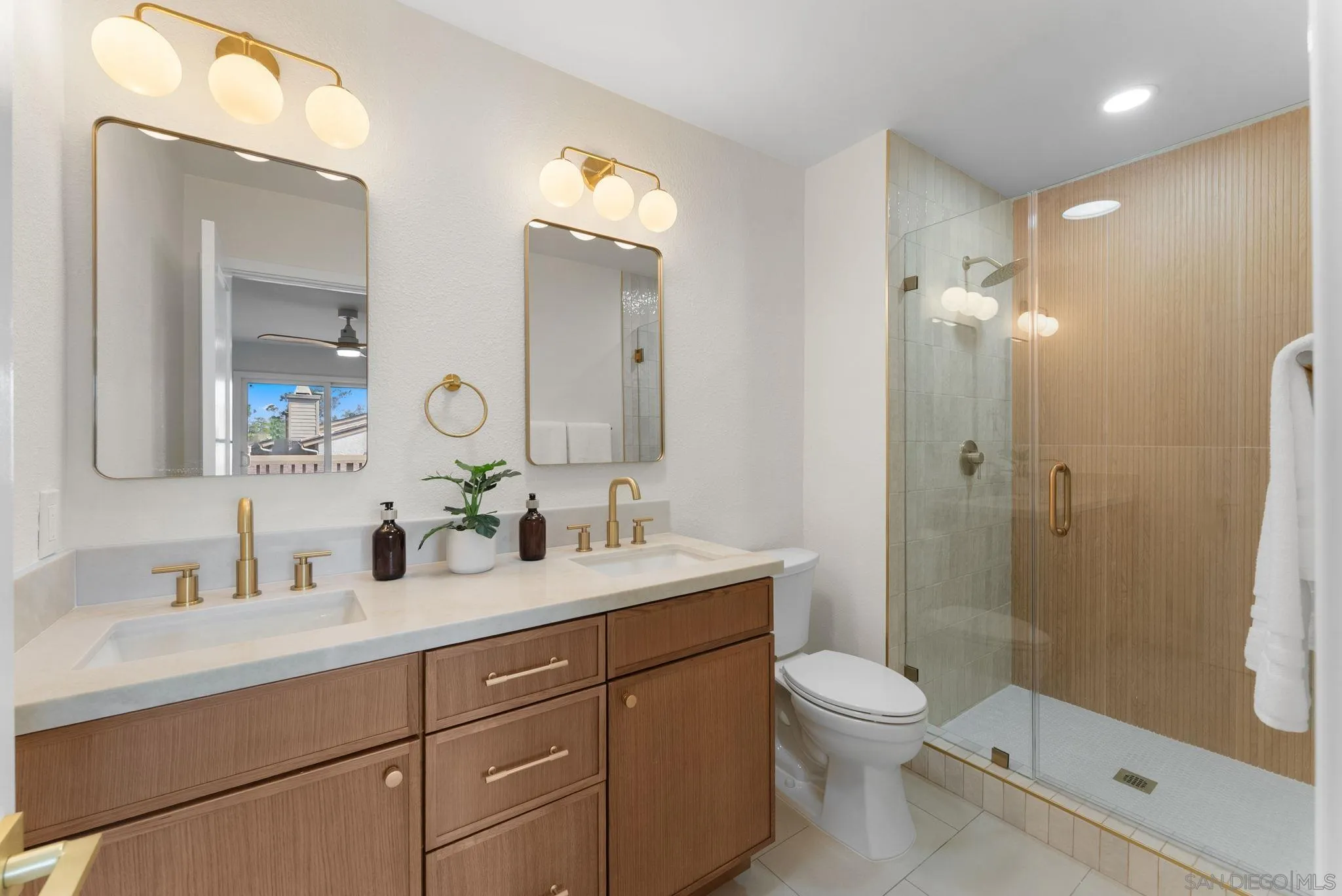 Photo #9: 260020274 Listing: Photo #9
