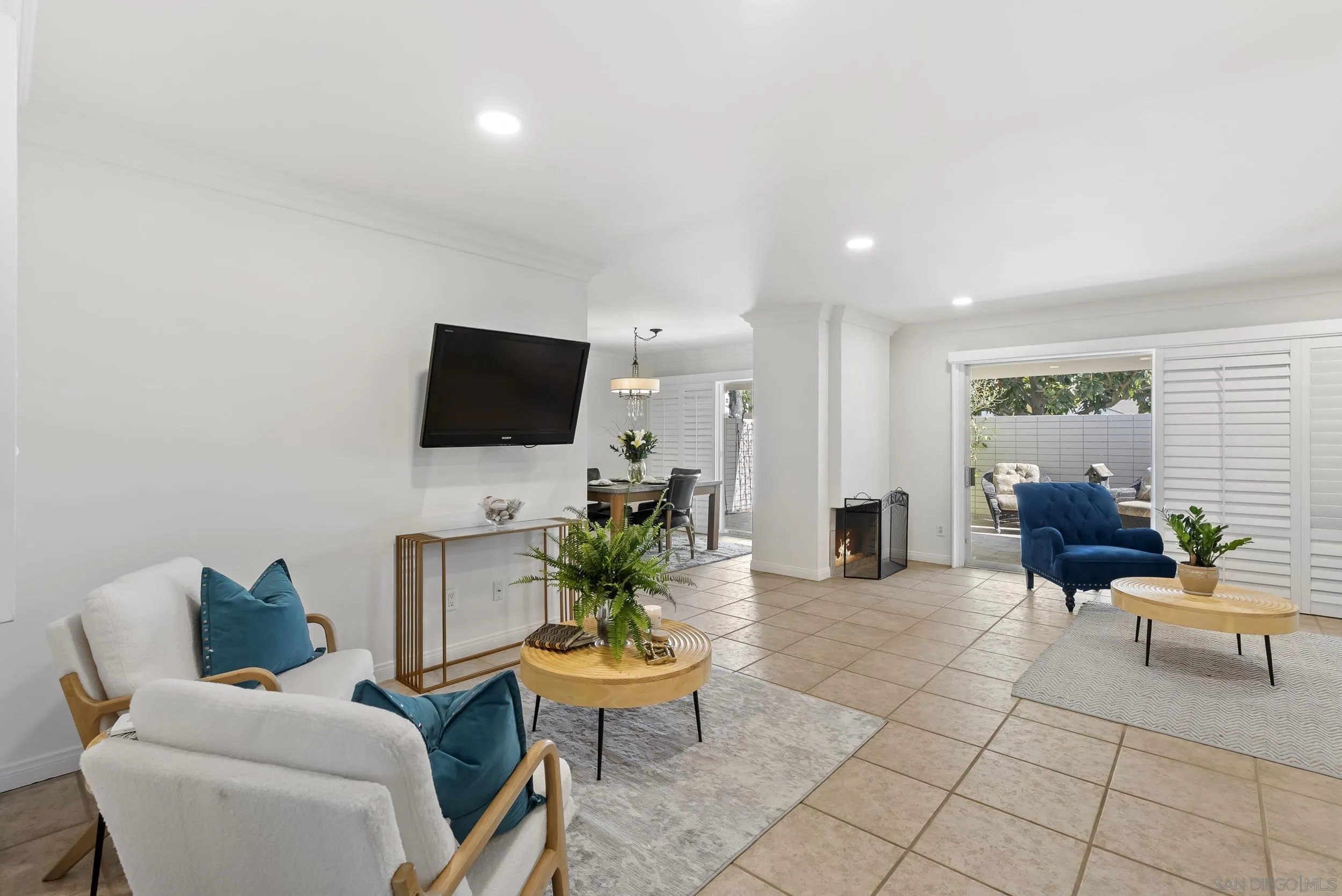 https://cdn.realtyfeed.com/cdn/127/260020278/019dcc6b89e6ae4e5eda3bdc7e5fcda6.webp