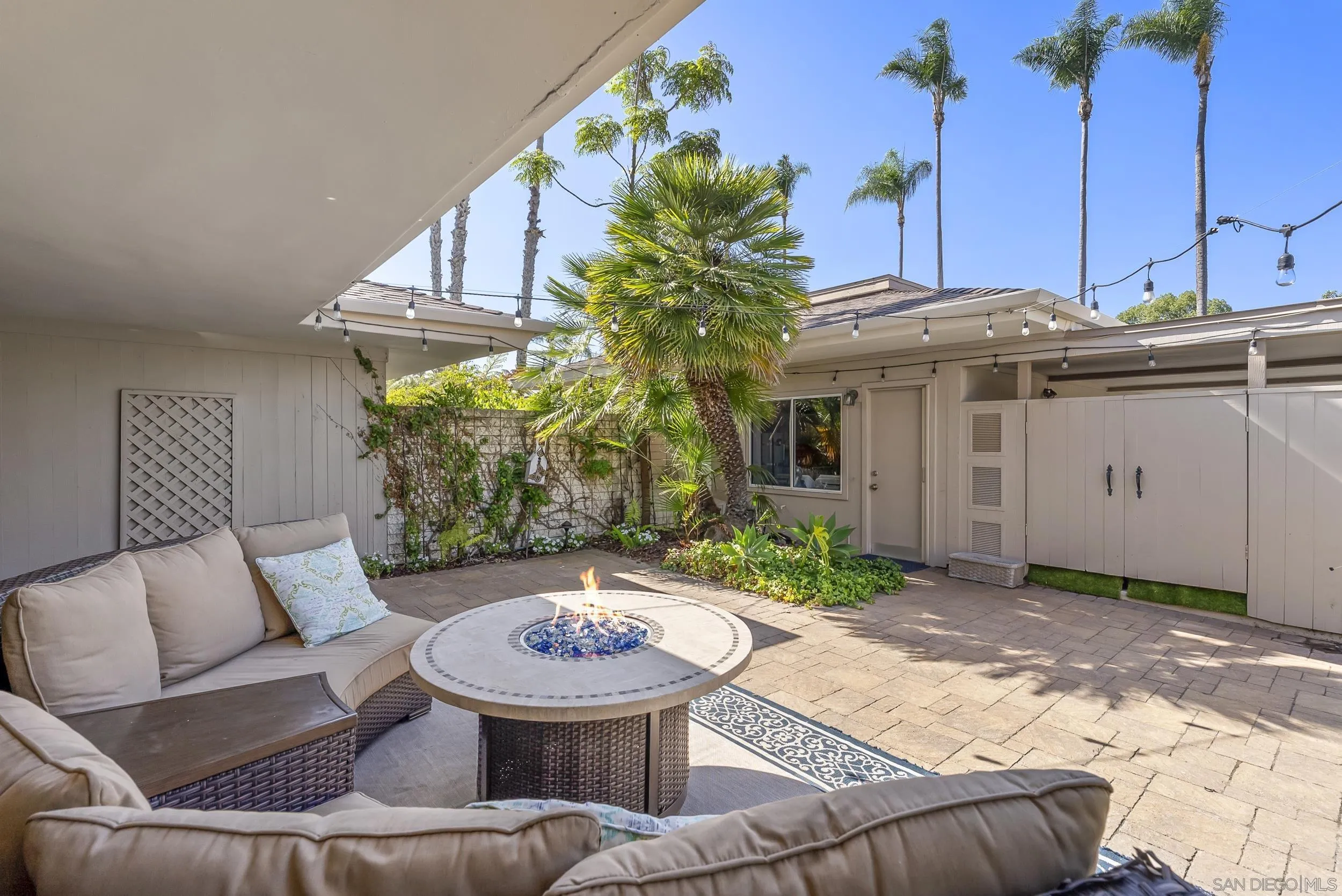 https://cdn.realtyfeed.com/cdn/127/260020278/6c71e54171ae0ca194ba7bdfd4cdeac3.webp