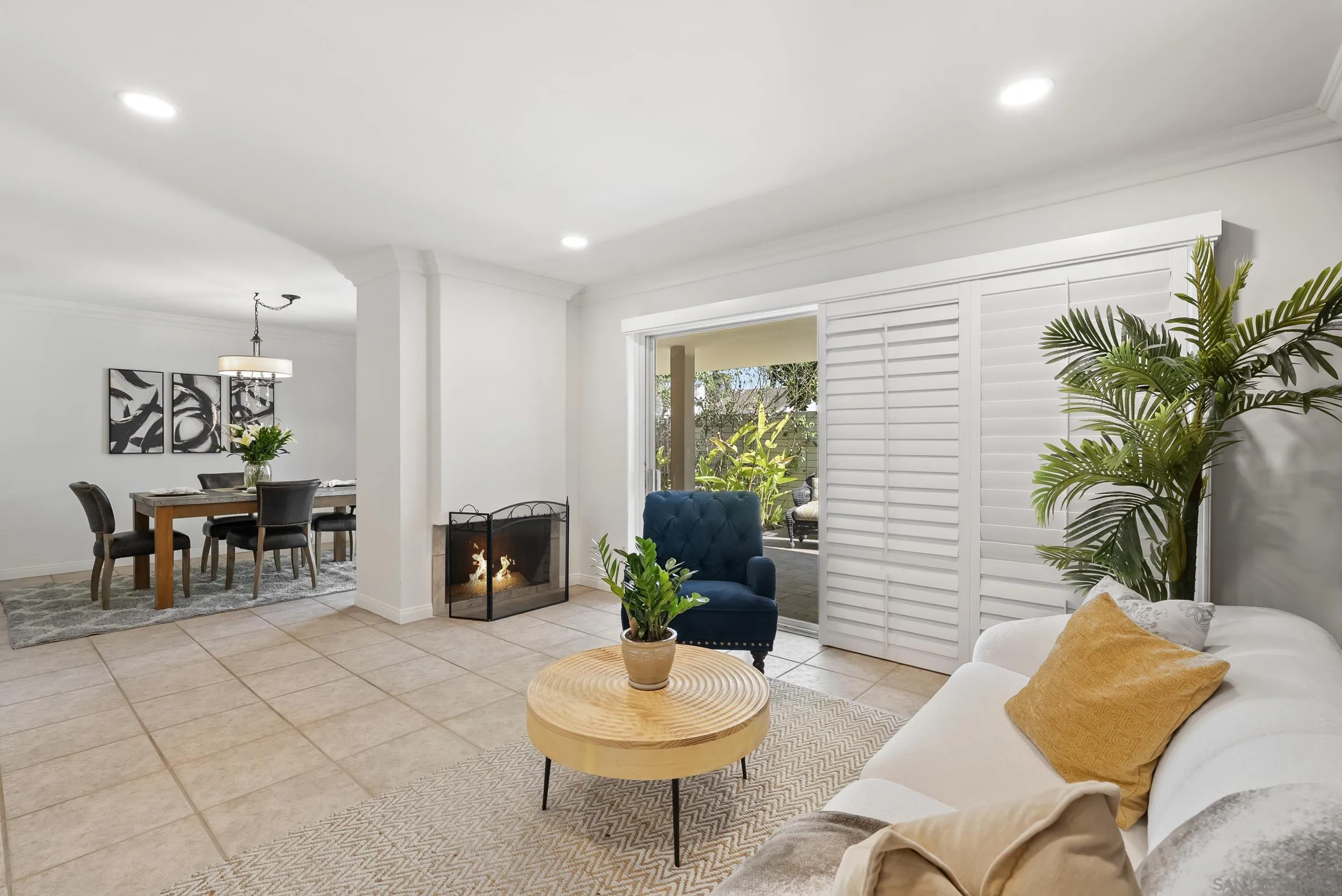 https://cdn.realtyfeed.com/cdn/127/260020278/9dc6df4504361741b124a2d0af413fec.webp
