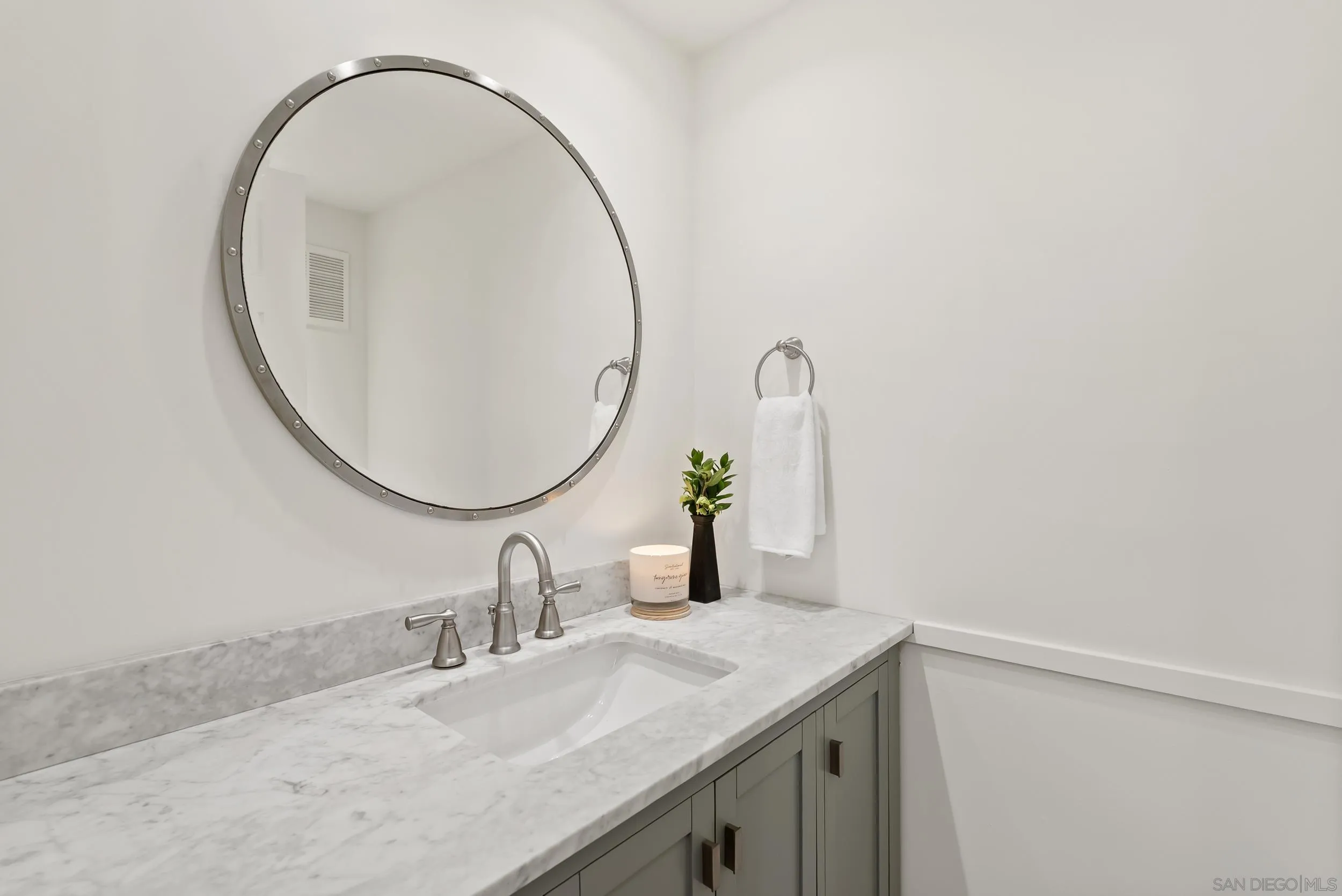 https://cdn.realtyfeed.com/cdn/127/260020278/e5d83cd3c8e01cdc3e1b8412ae75c245.webp