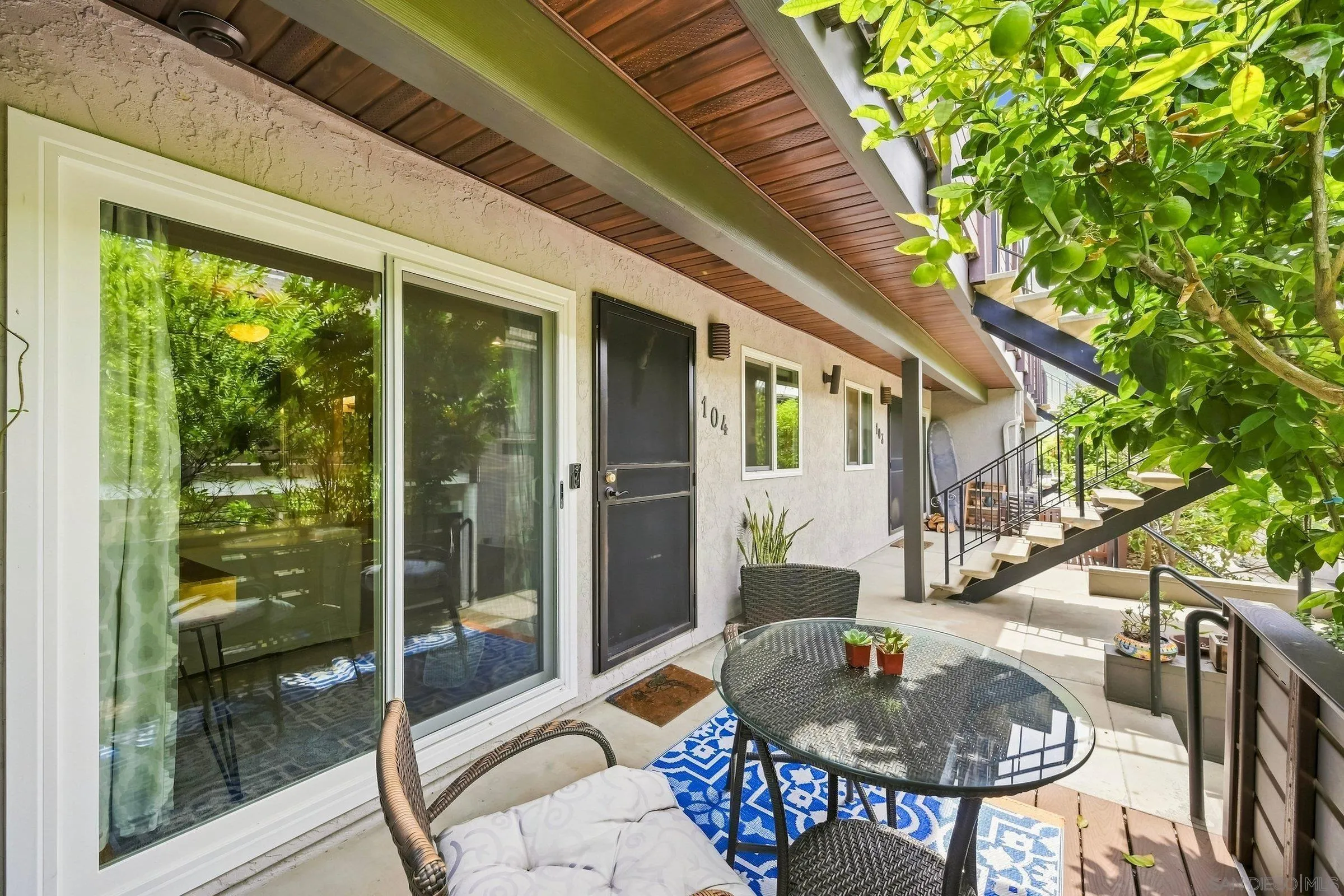 https://cdn.realtyfeed.com/cdn/127/260020281/881806702a6c1210b8625a099579bbb9.webp