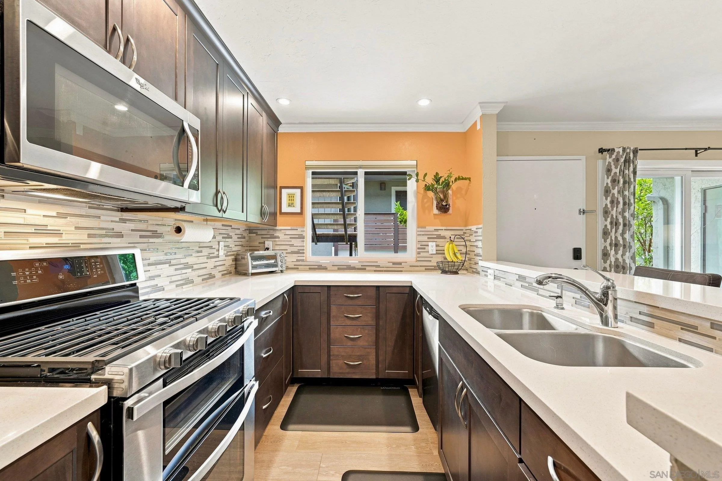 Photo #15: 260020281 Listing: Photo #15