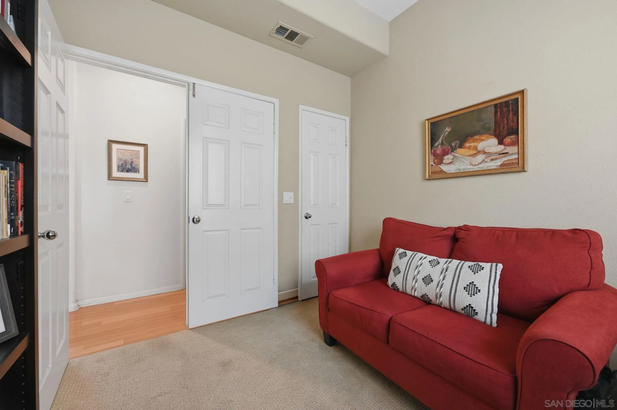 Photo #9: 260020282 Listing: Photo #9