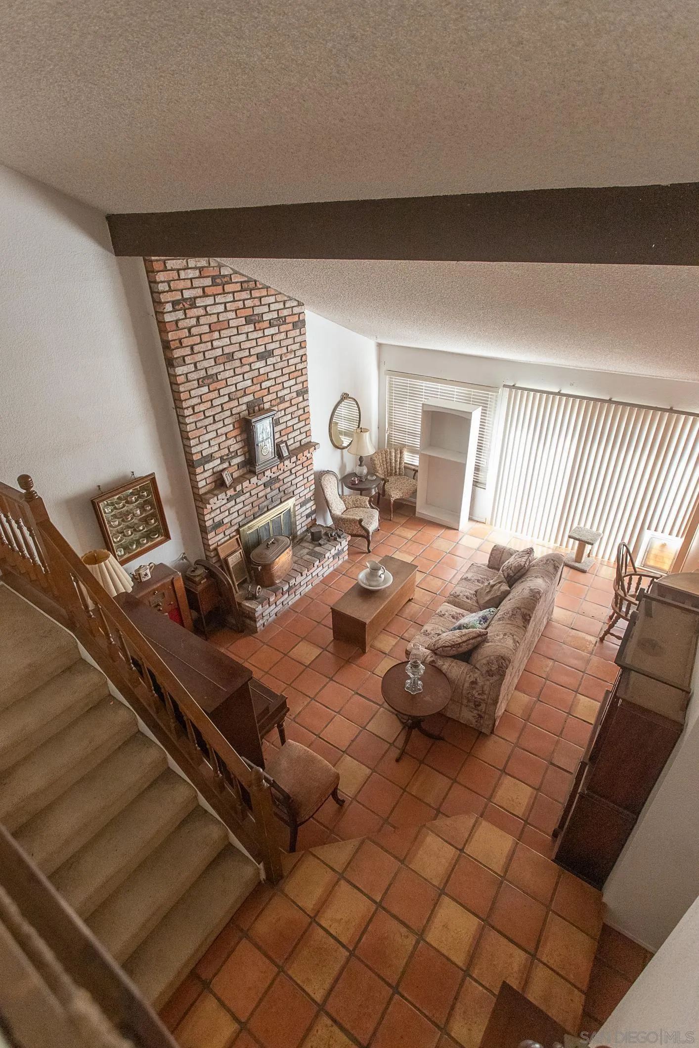 https://cdn.realtyfeed.com/cdn/127/260020285/83e3420094d5d2f02ad465af8708ba5f.webp