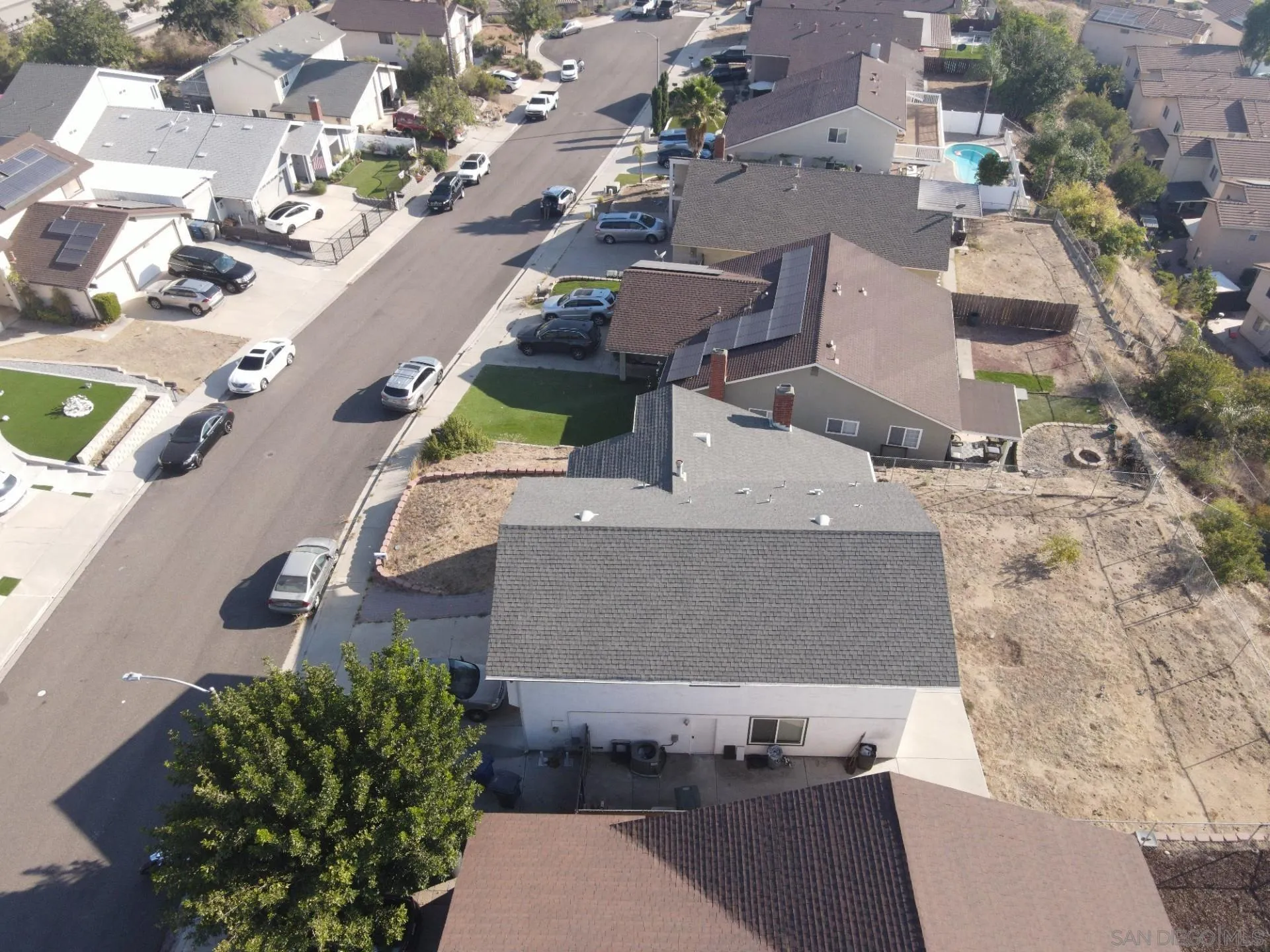 https://cdn.realtyfeed.com/cdn/127/260020285/cb3ac93c141bc553fec641beab3cd3b4.webp