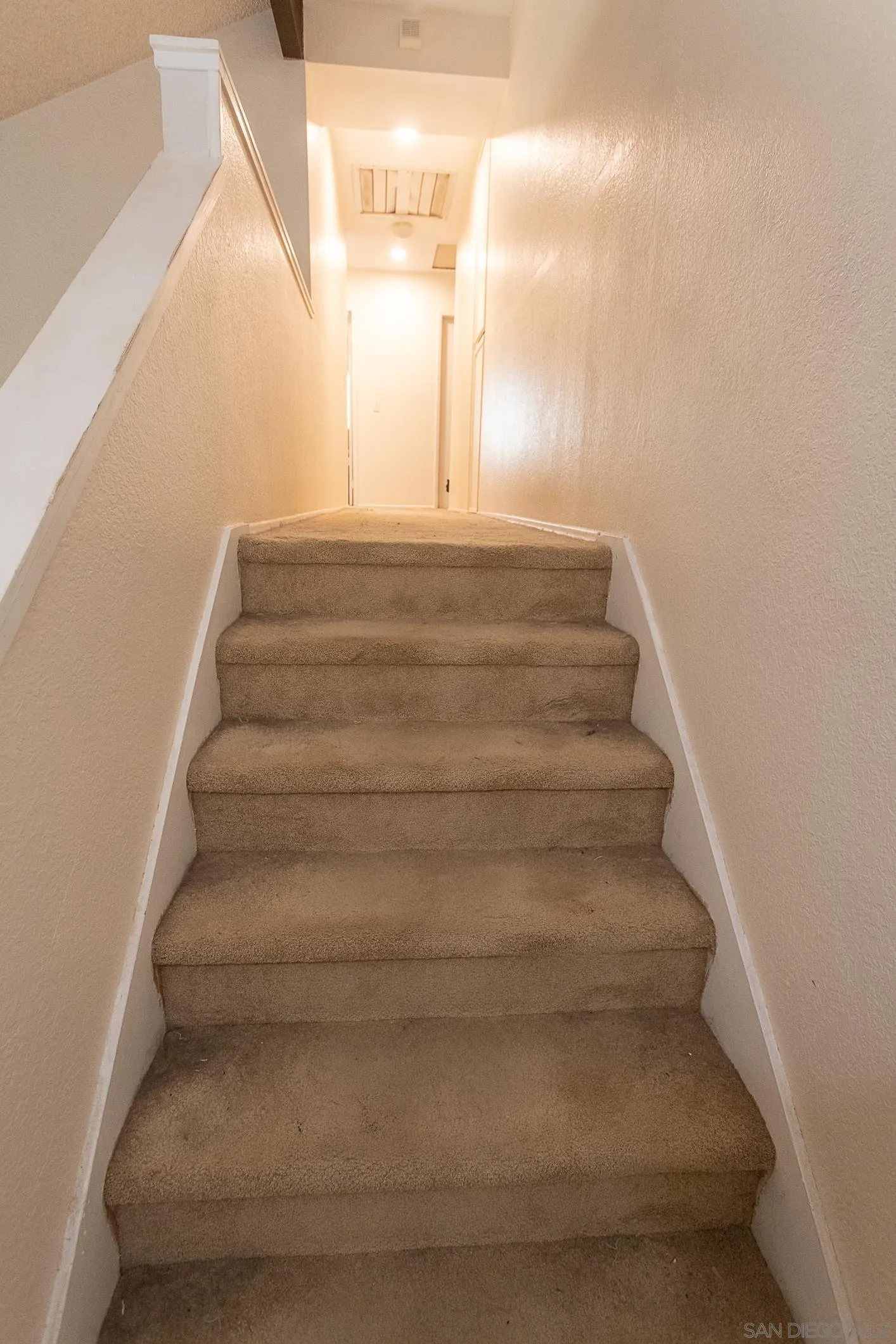 https://cdn.realtyfeed.com/cdn/127/260020285/f70ac1d0aa6acac0996e978a4626fde1.webp
