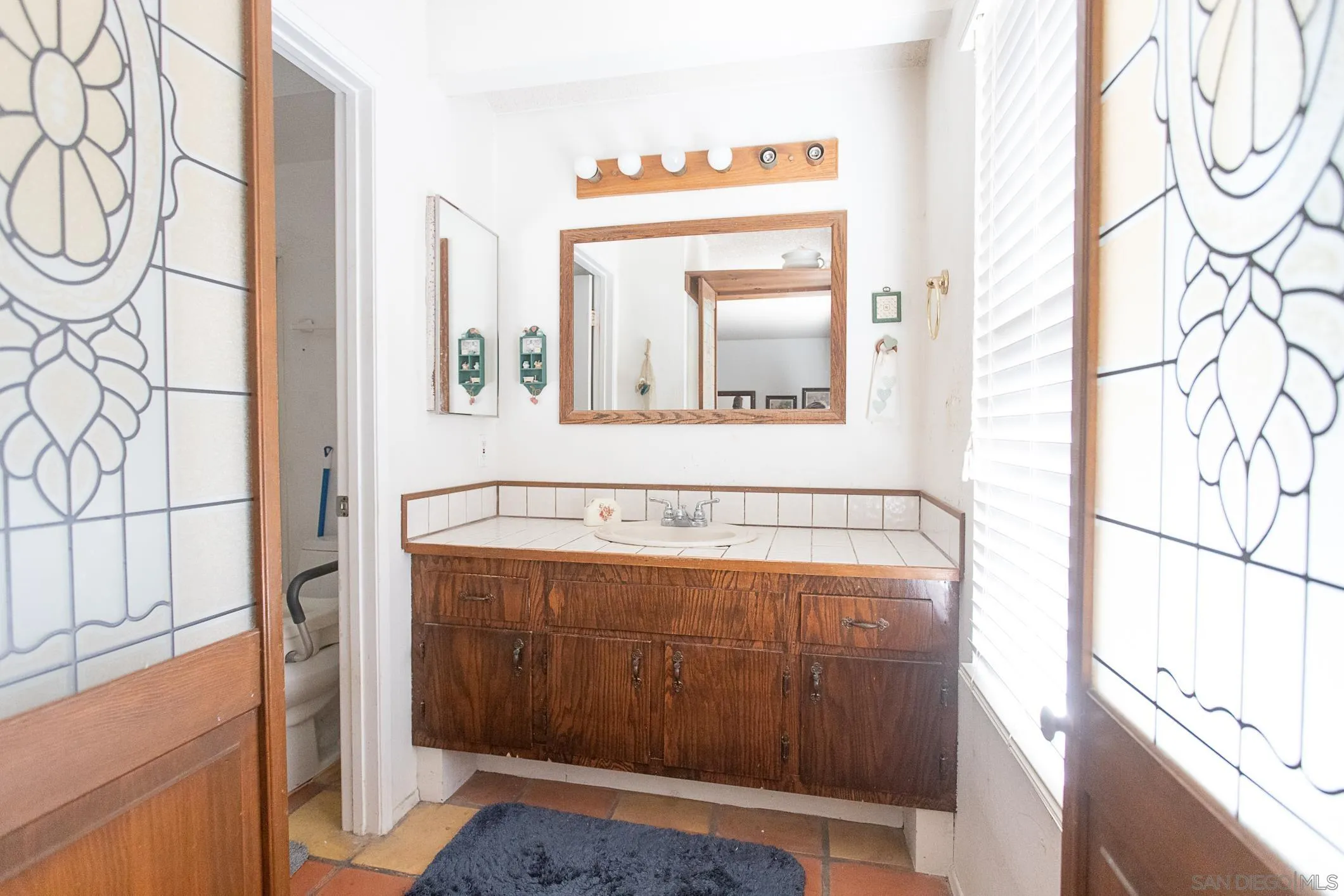https://cdn.realtyfeed.com/cdn/127/260020285/fc43ce172f3341af6188fc818b36e882.webp