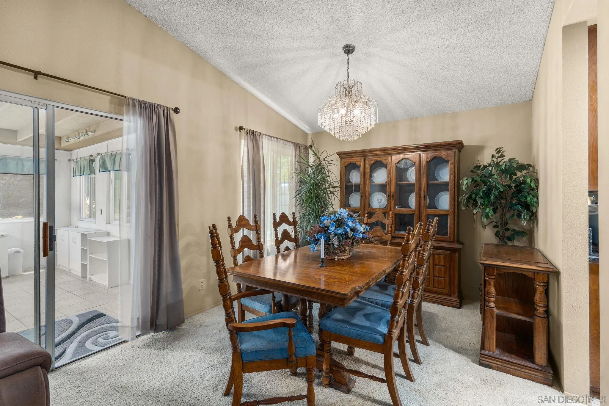 4917 Glenhaven Dr., Oceanside, CA 92056 - Photo 5 of 26, Oceanside, CA