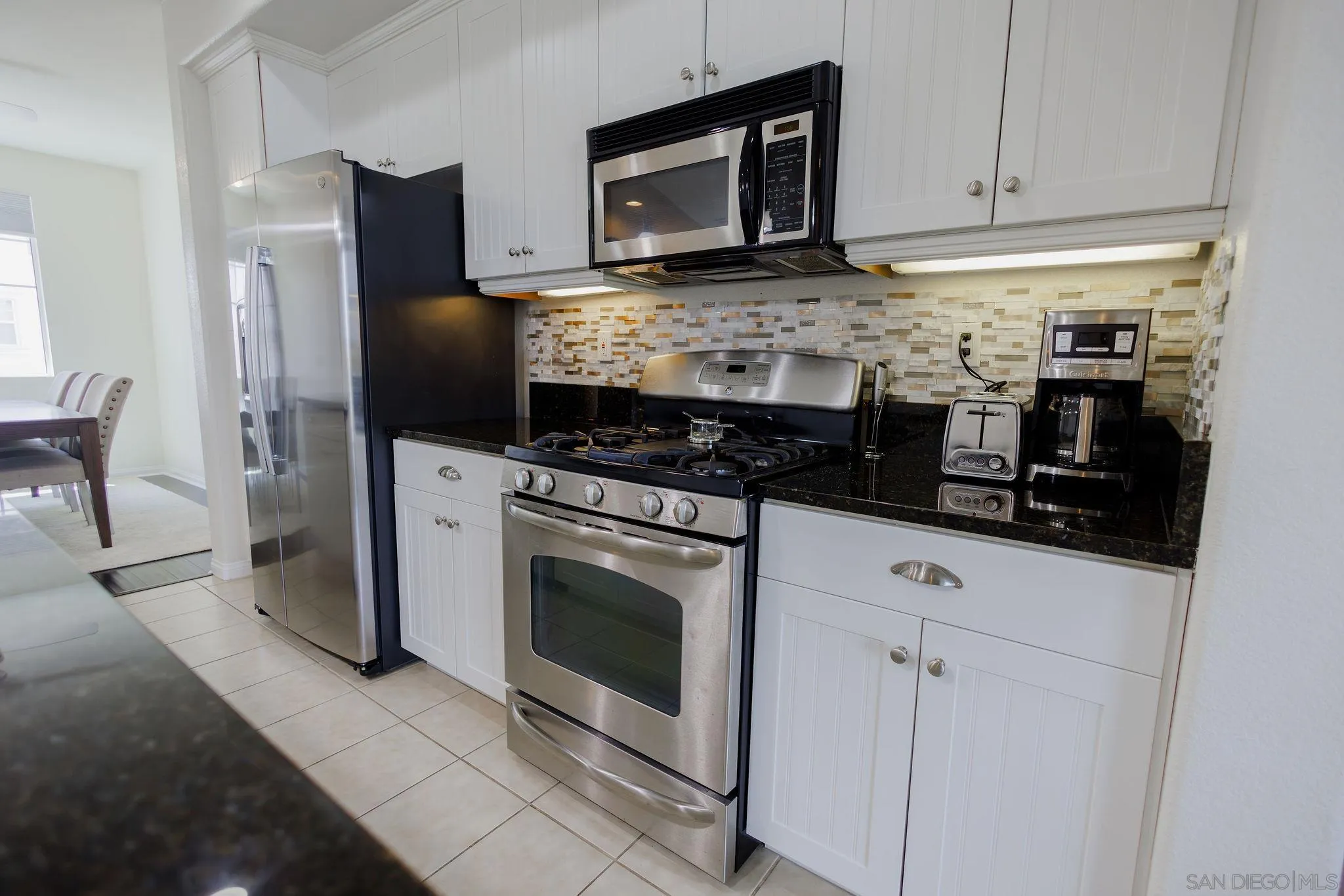 Photo #7: 260020291 Listing: Photo #7