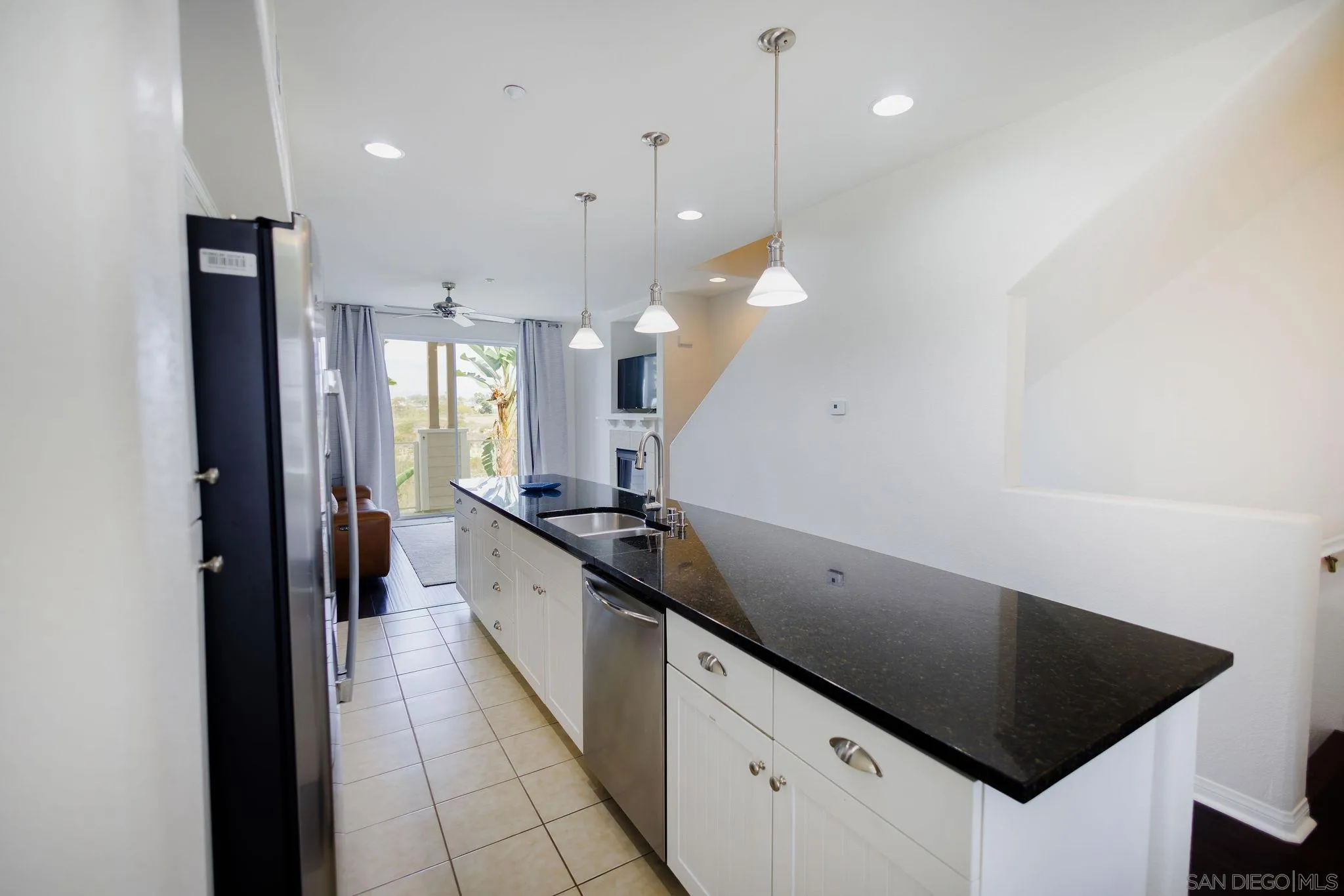 Photo #5: 260020291 Listing: Photo #5