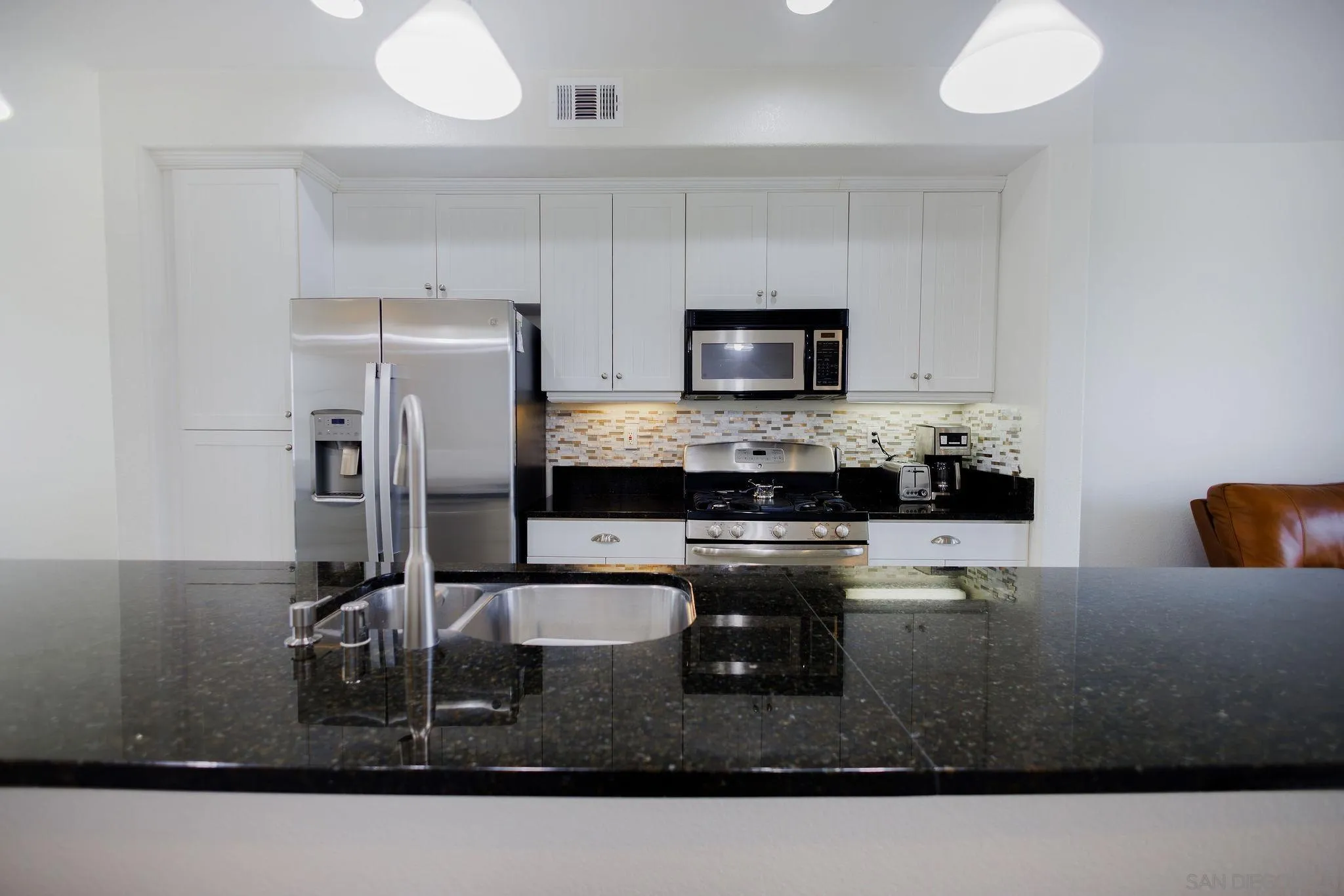 Photo #6: 260020291 Listing: Photo #6