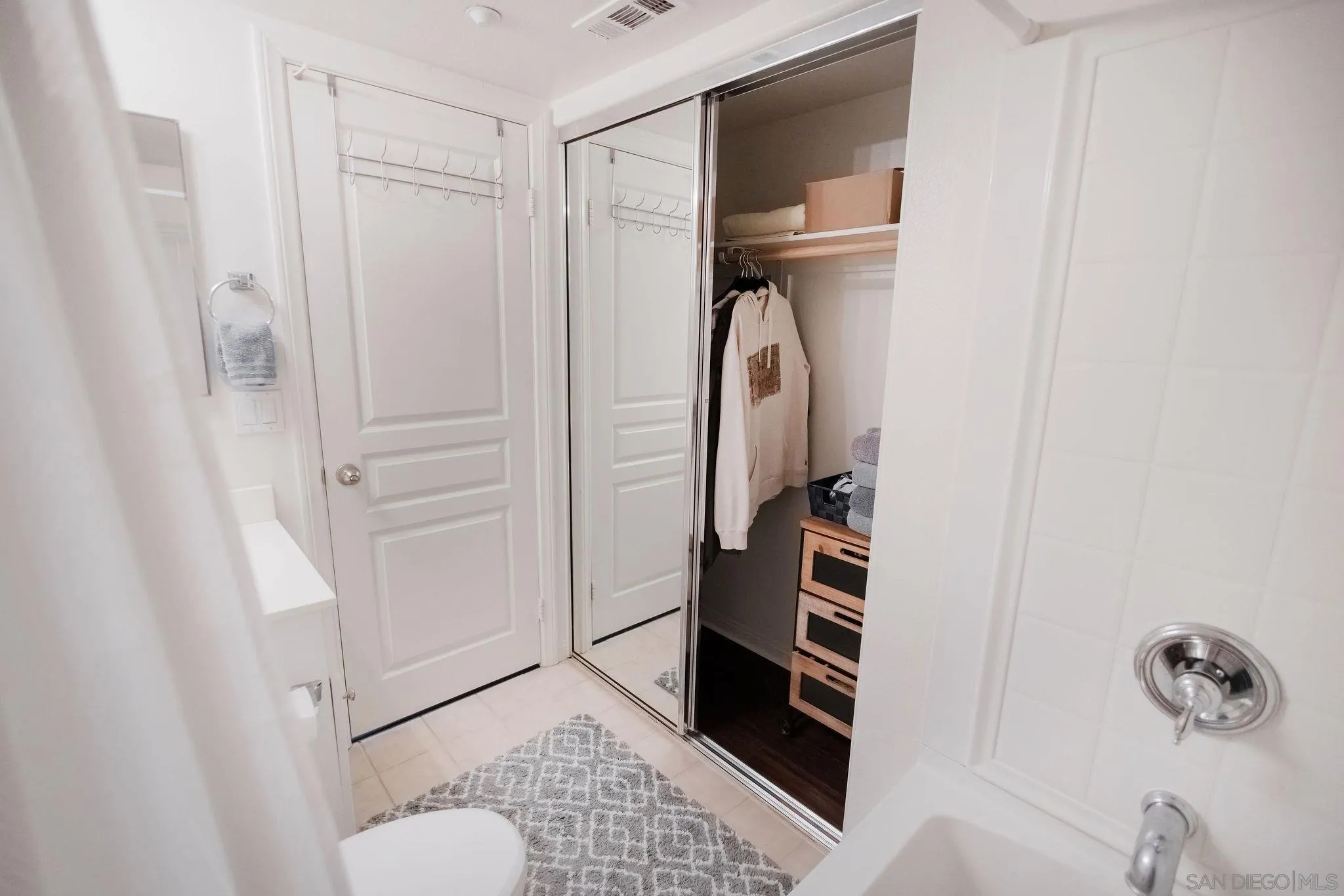 Photo #26: 260020291 Listing: Photo #26