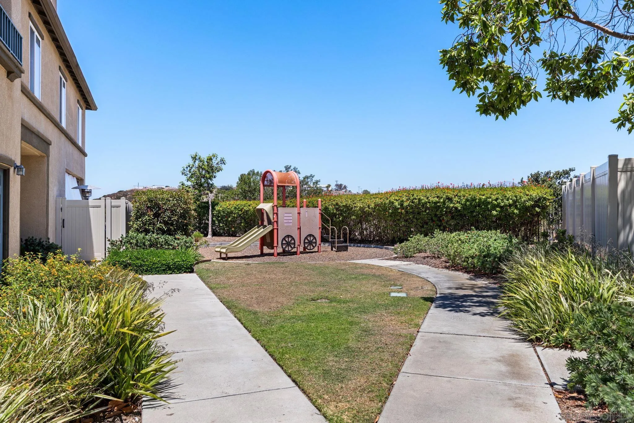Photo #32: 260020294 Listing: Photo #32