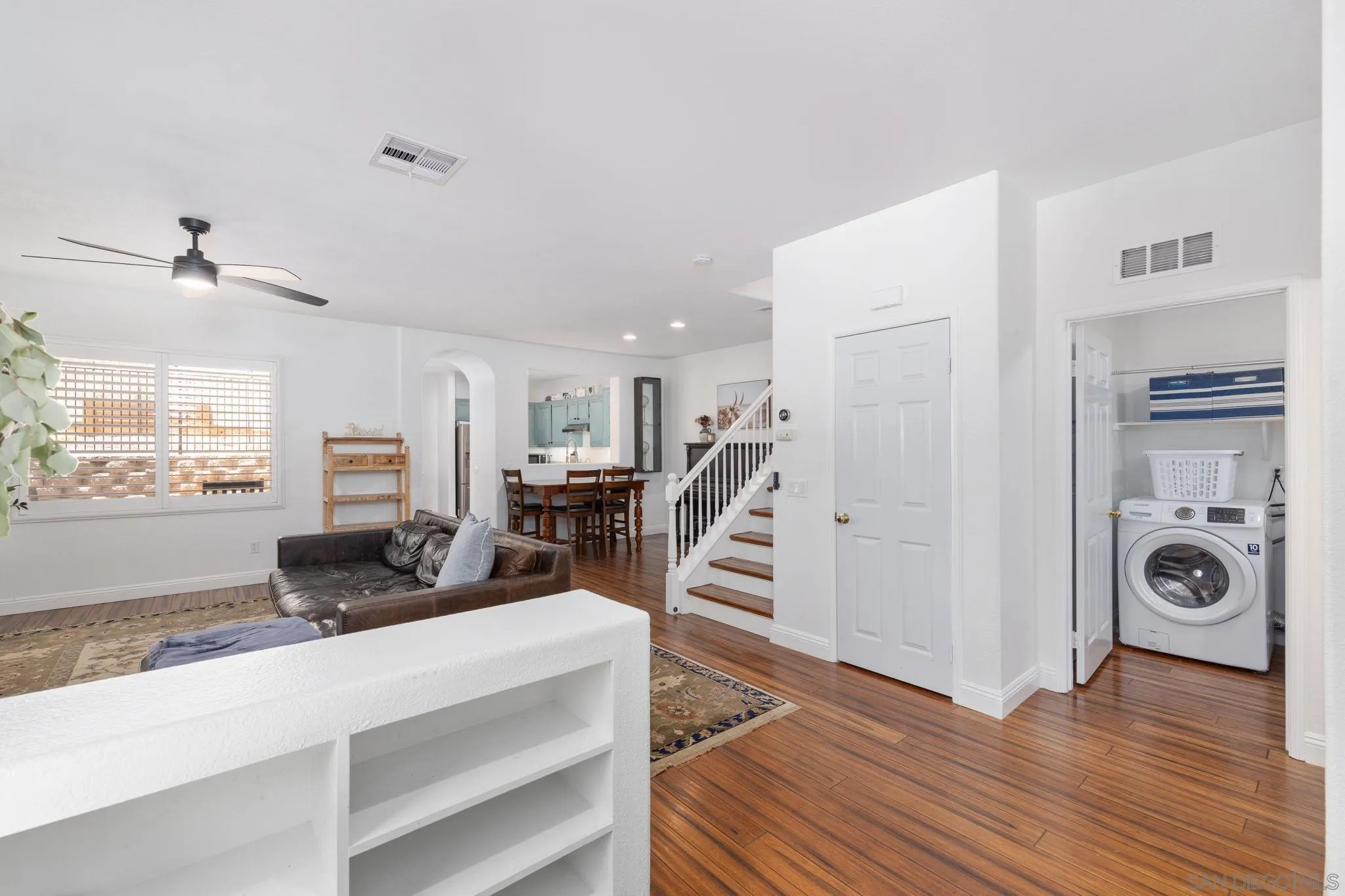 Photo #6: 260020294 Listing: Photo #6