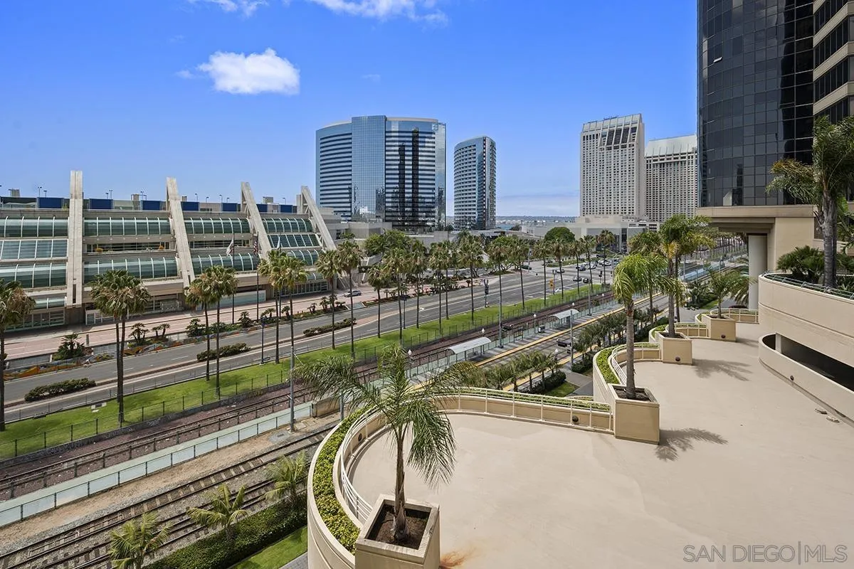 Photo #7: 260020295 Listing: Photo #7