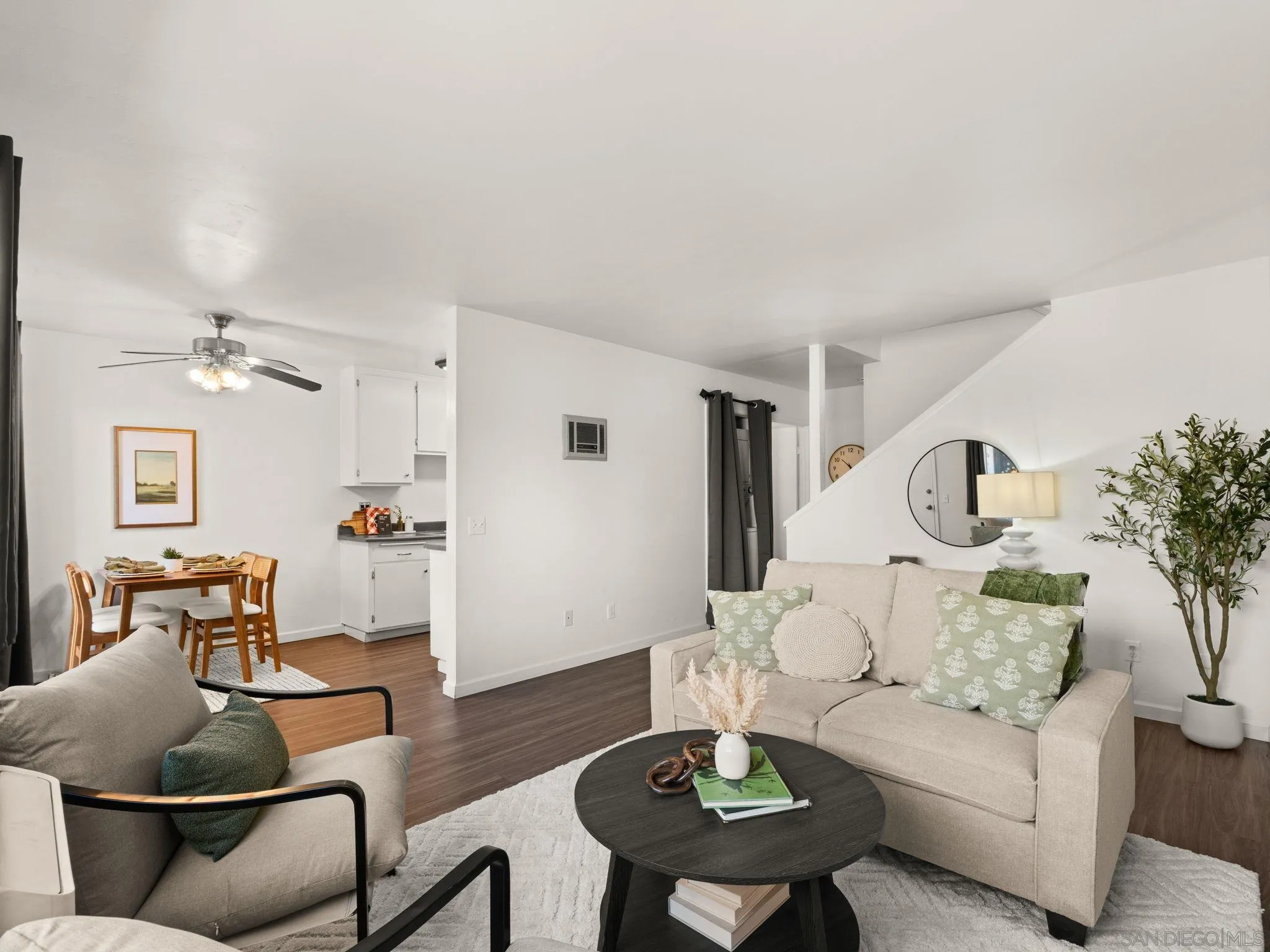 Photo #8: 260020296 Listing: Photo #8