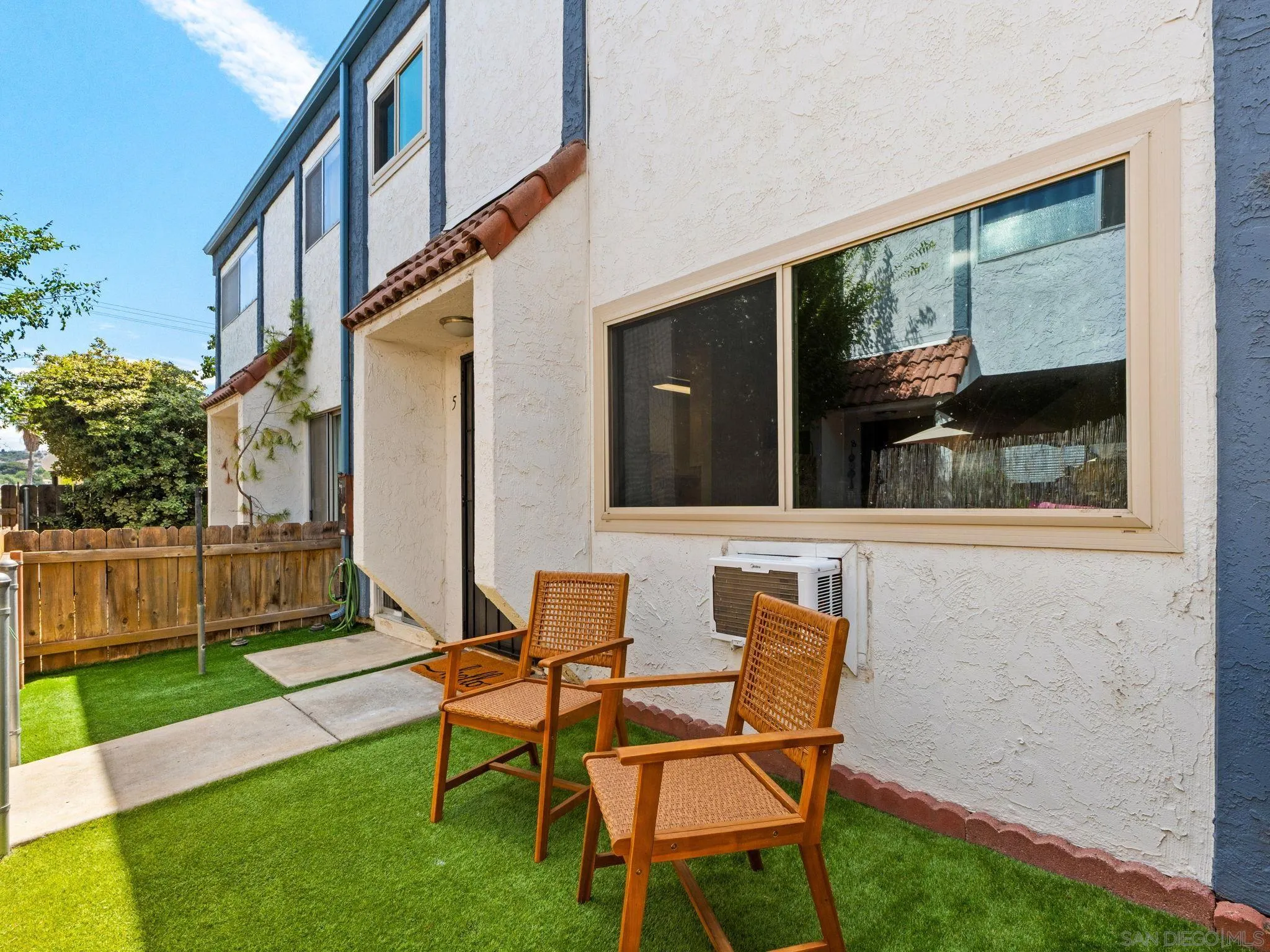 Photo #6: 260020296 Listing: Photo #6