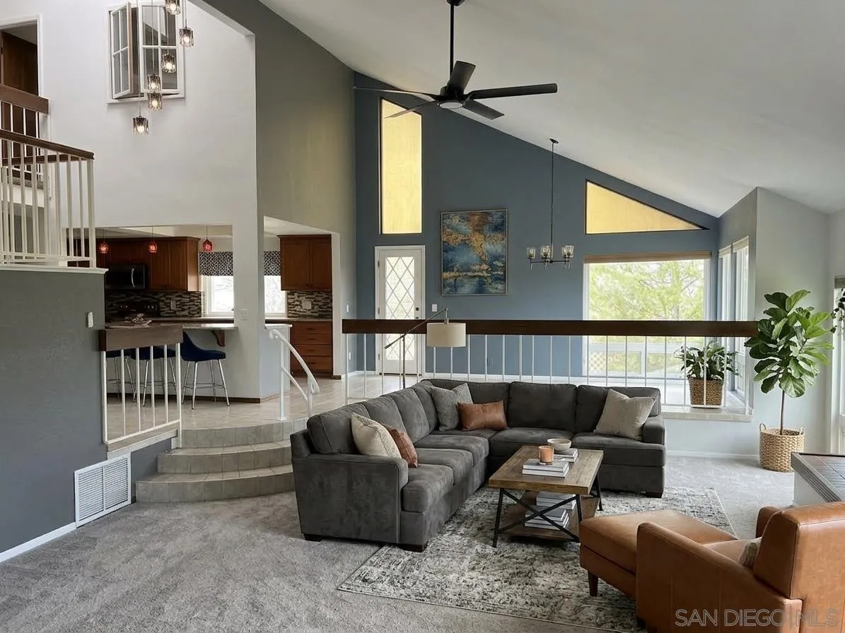 15615 Vista Vicente 5