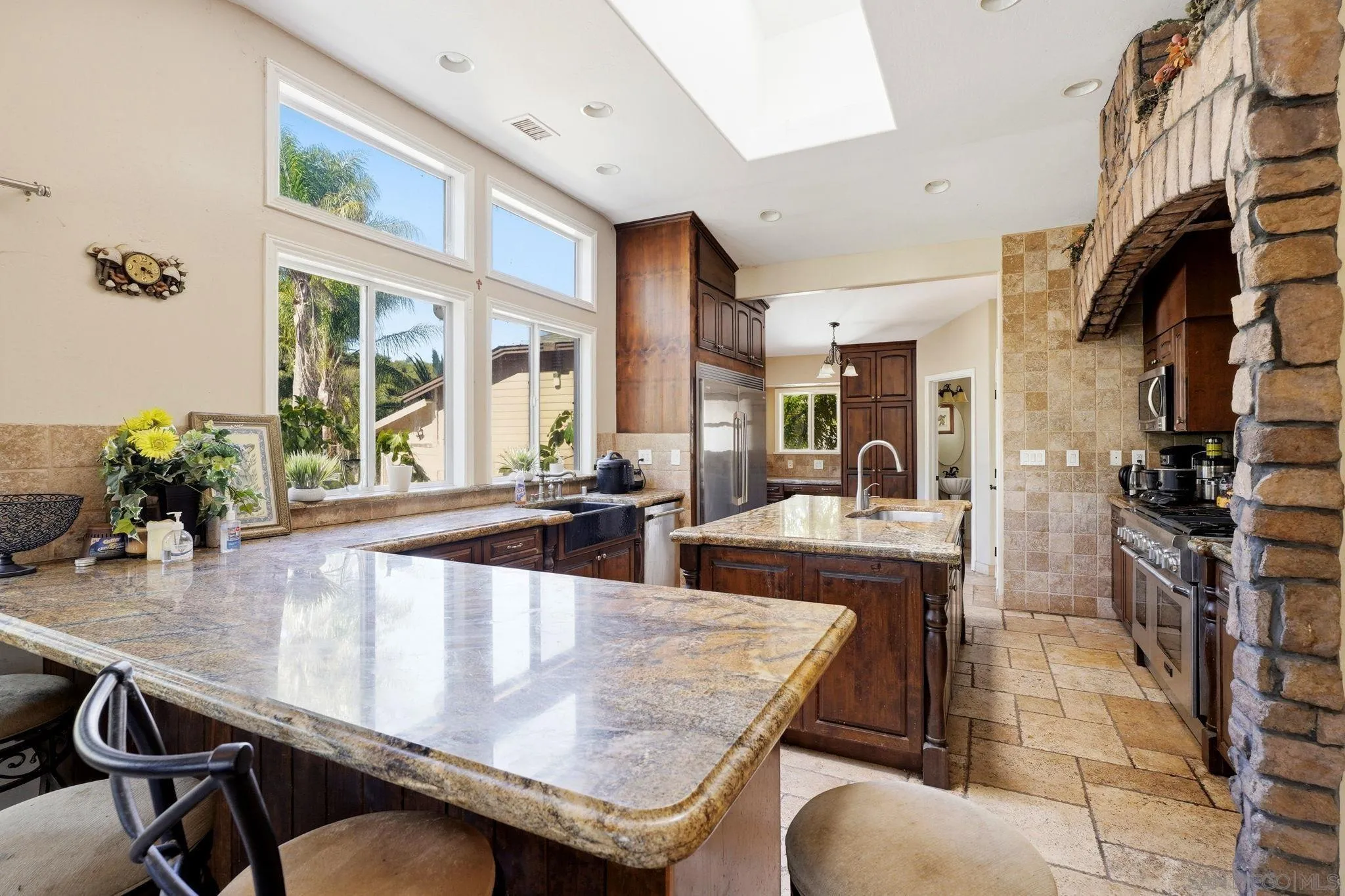 https://cdn.realtyfeed.com/cdn/127/260020299/116e2e4bc5a10ce778900639ac153452.webp