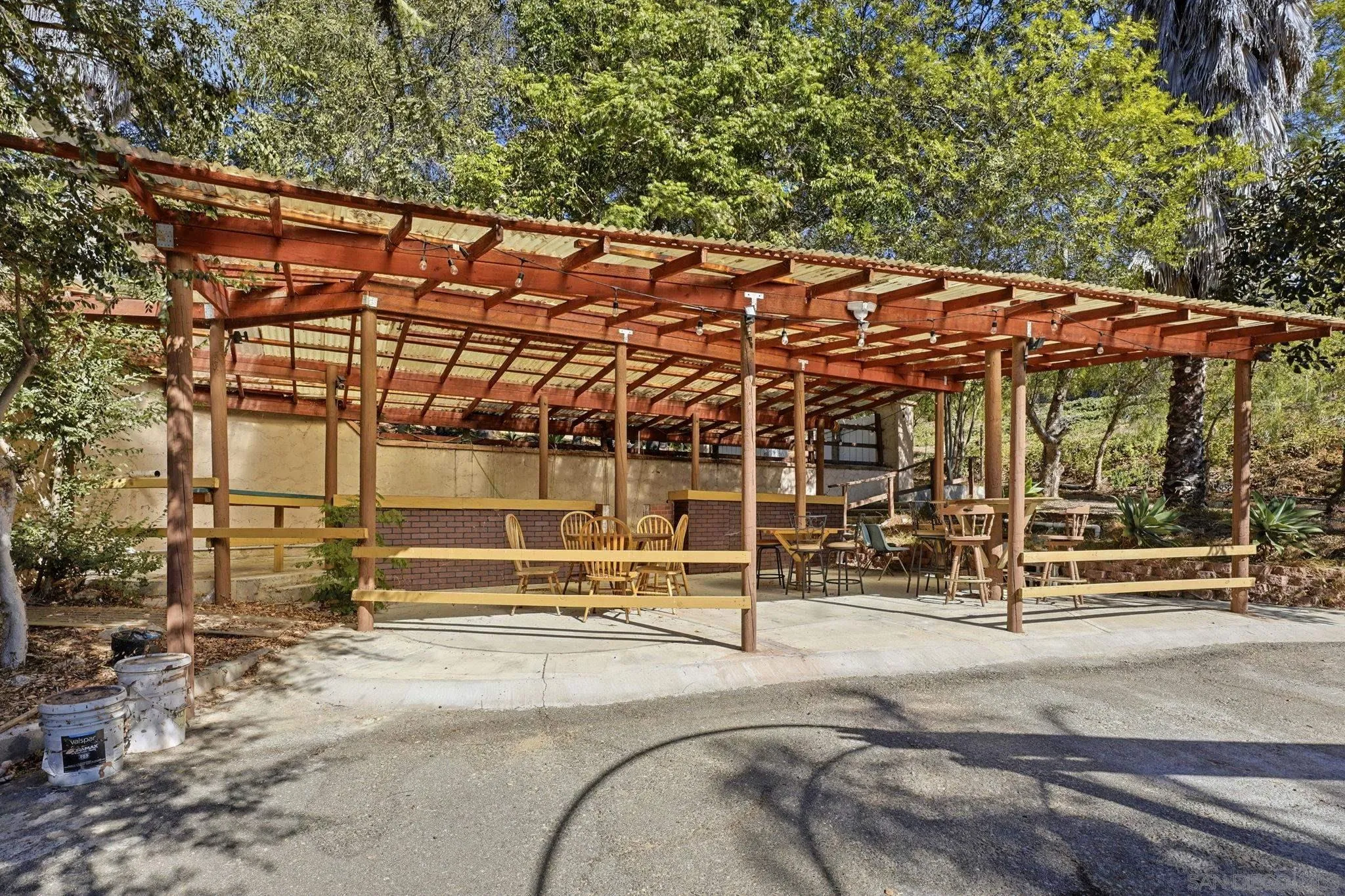 https://cdn.realtyfeed.com/cdn/127/260020299/89d96d53ddfc5f2cefe0fec8108fc550.webp