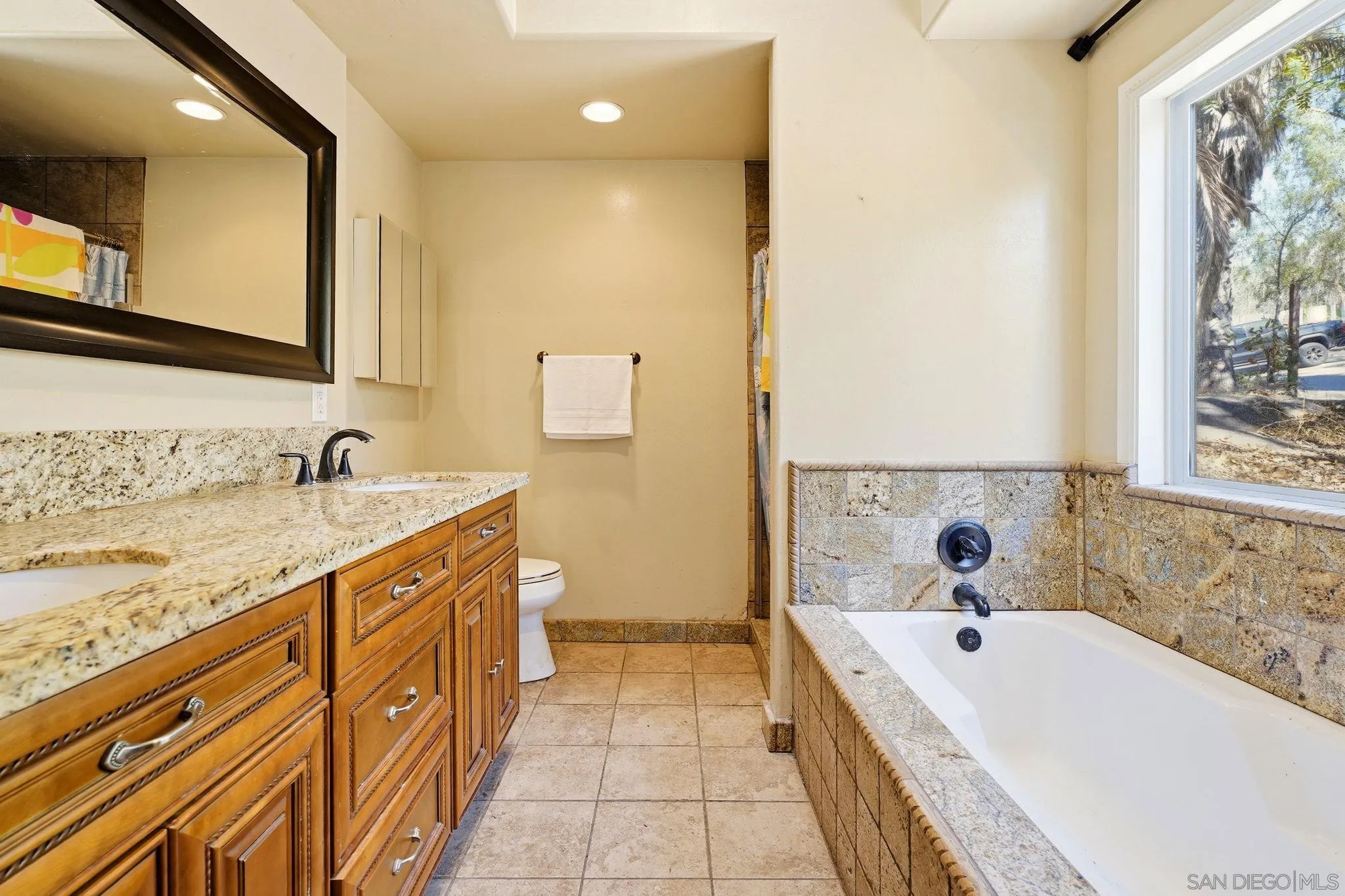 https://cdn.realtyfeed.com/cdn/127/260020299/d57a4f8df171a75796e23257b90a6a11.webp