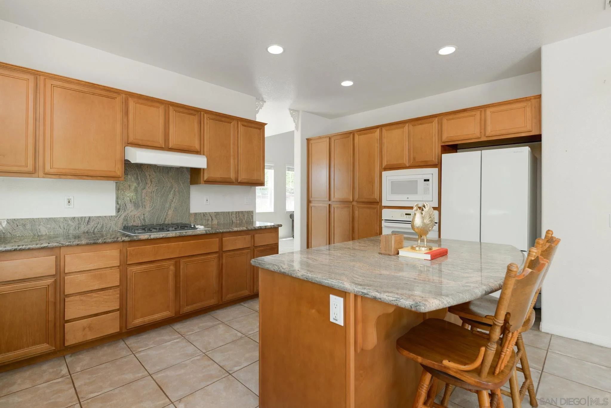 https://cdn.realtyfeed.com/cdn/127/260020300/077138f89021ec4f584f009f53304ecb.webp