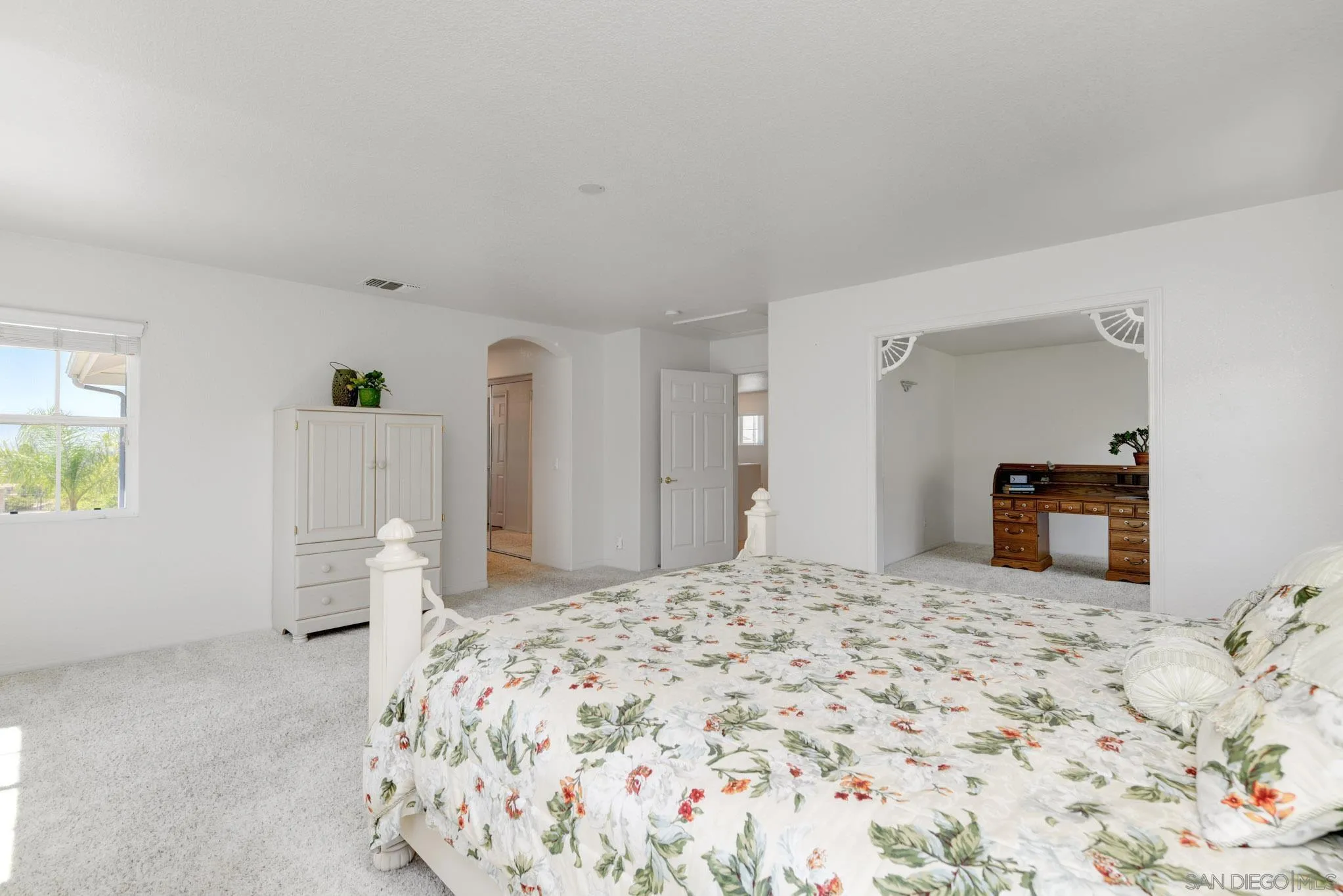 https://cdn.realtyfeed.com/cdn/127/260020300/14dc101461c9aa6ac8f1e11998a5e6f8.webp