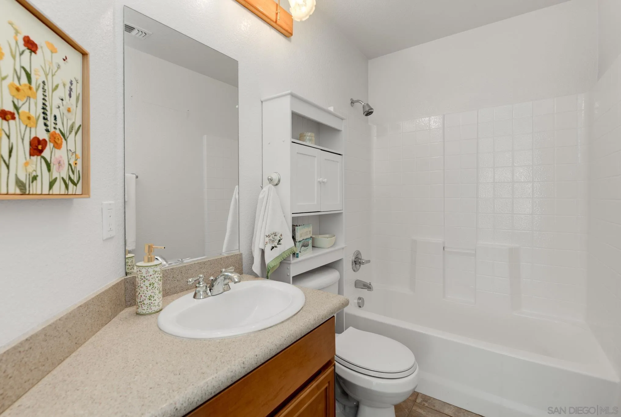 https://cdn.realtyfeed.com/cdn/127/260020300/2cdcb9b687de6c93eca93204533d21c1.webp