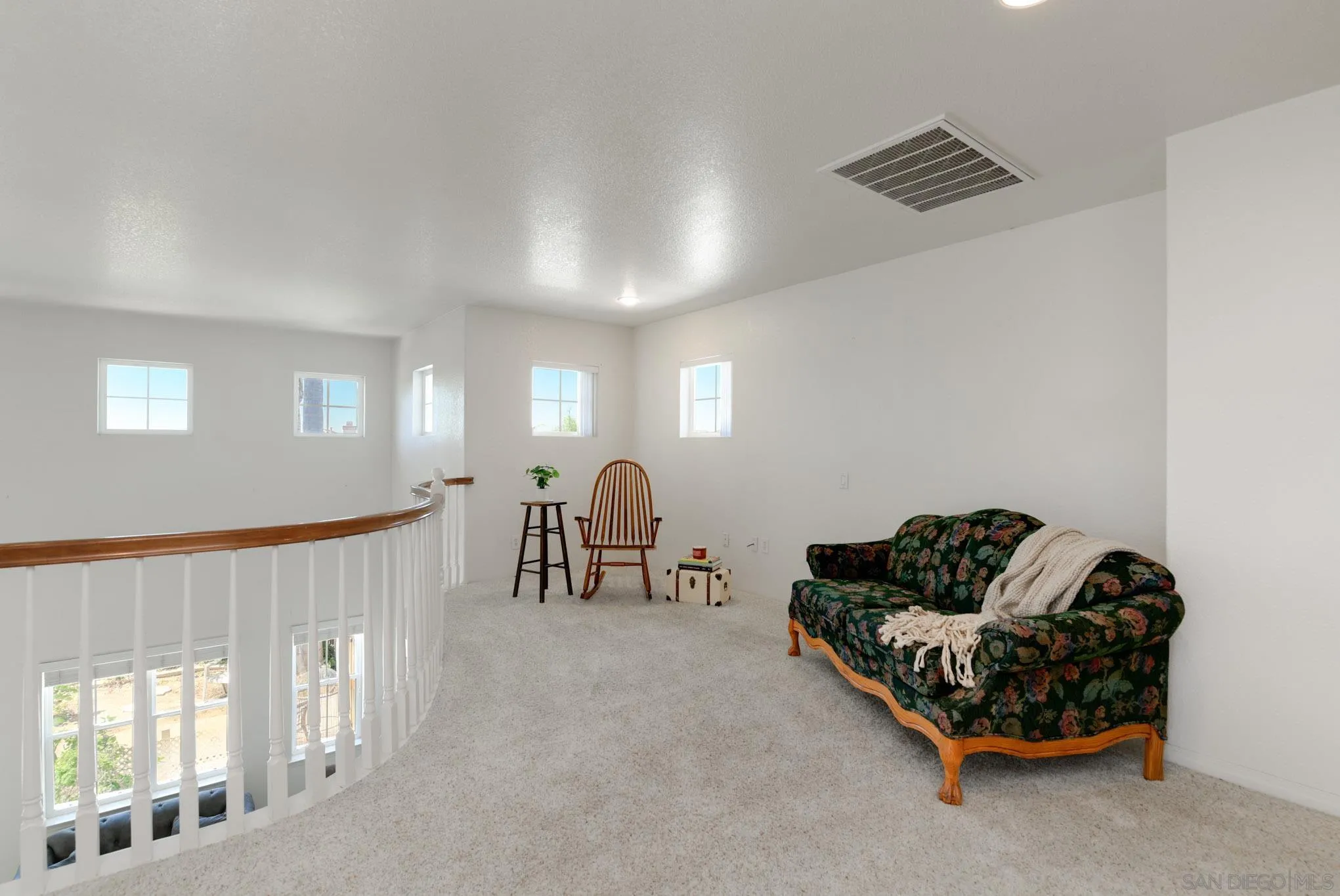 https://cdn.realtyfeed.com/cdn/127/260020300/440ab853c9b858ea45d49fb5dc6752a8.webp