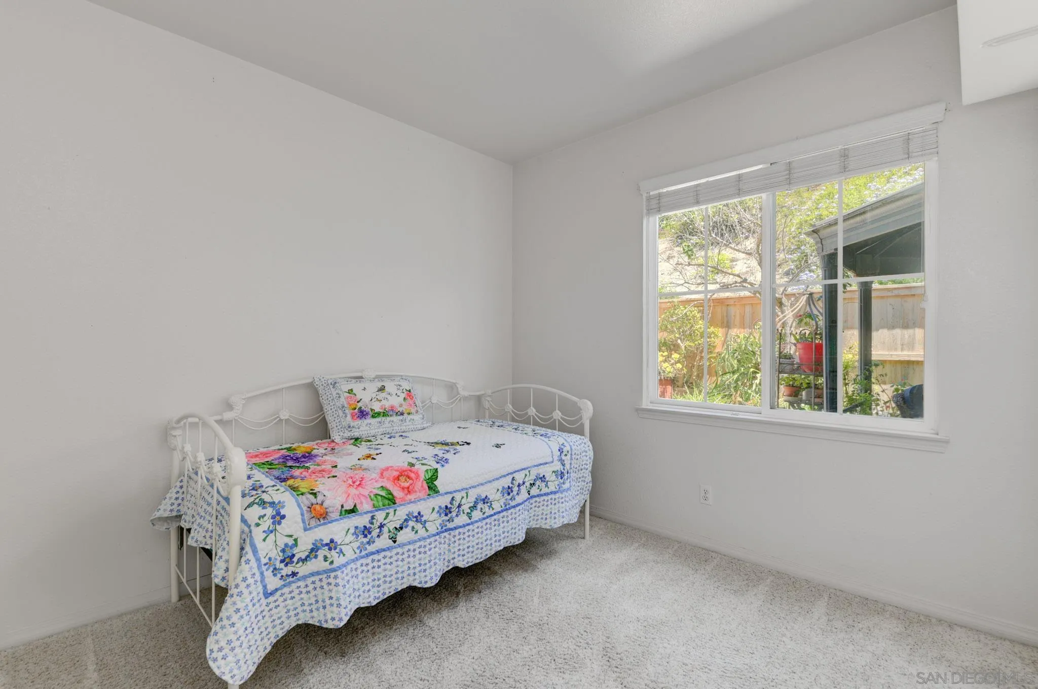 https://cdn.realtyfeed.com/cdn/127/260020300/648ec8a6d4c0e3dc4c01b26732968bce.webp