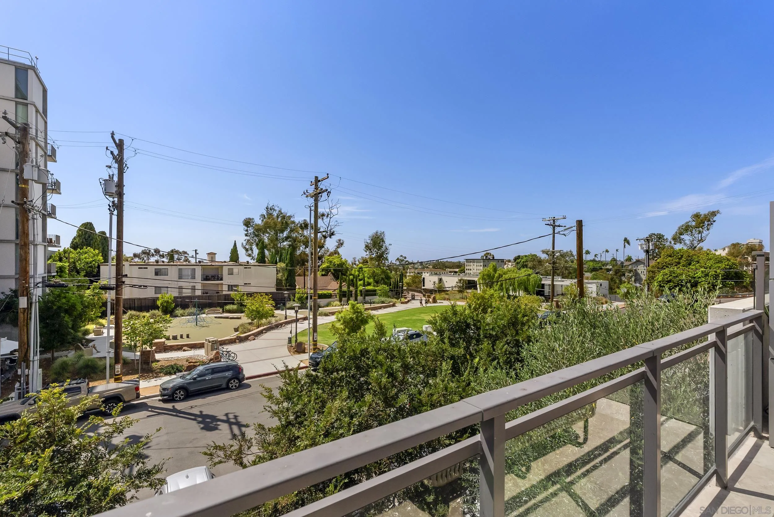 https://cdn.realtyfeed.com/cdn/127/260020302/087c33e2db3e96ed3a0b96afefbdb38e.webp