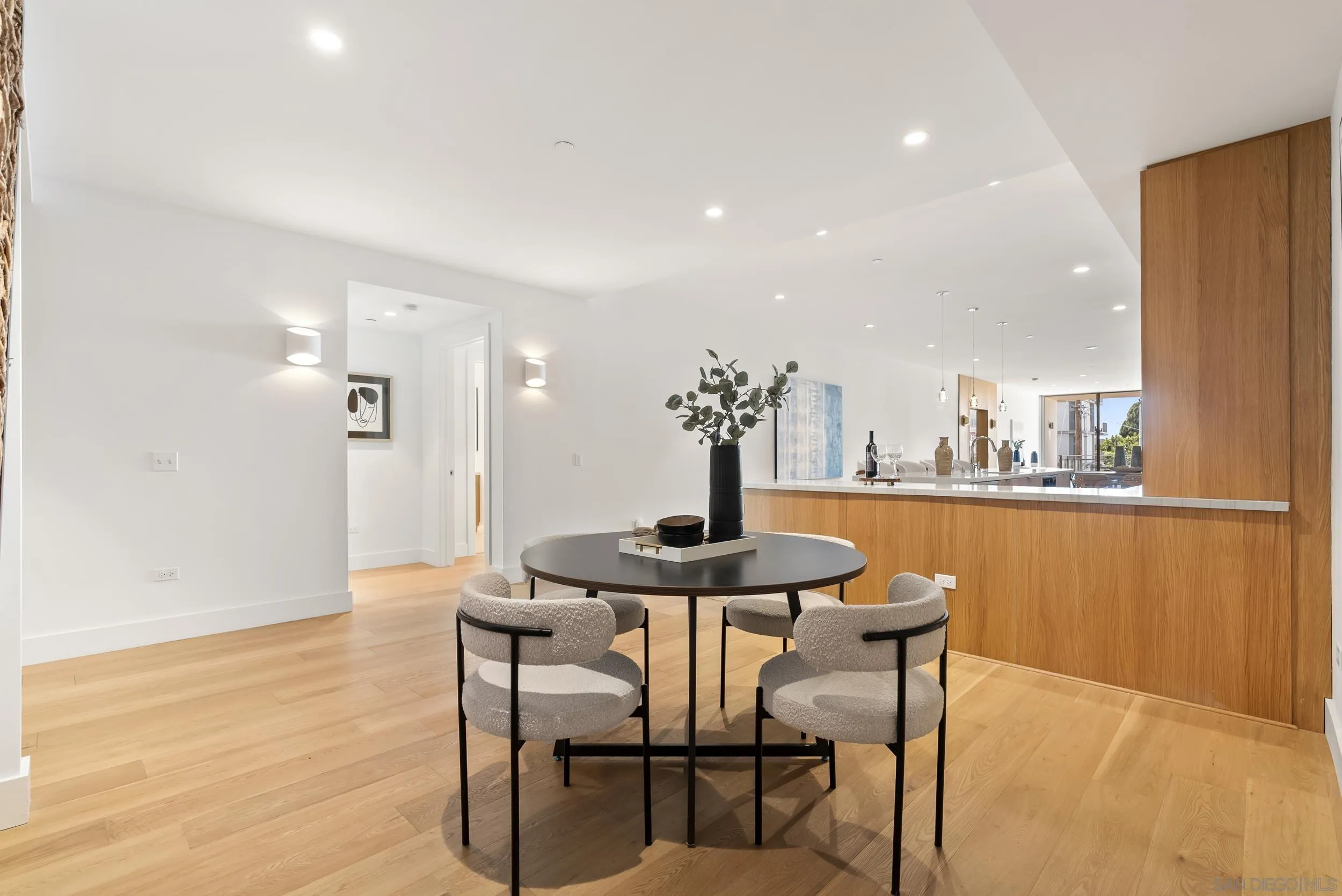 https://cdn.realtyfeed.com/cdn/127/260020302/1645ad357c67d0ff48aaba6975f17ba5.webp