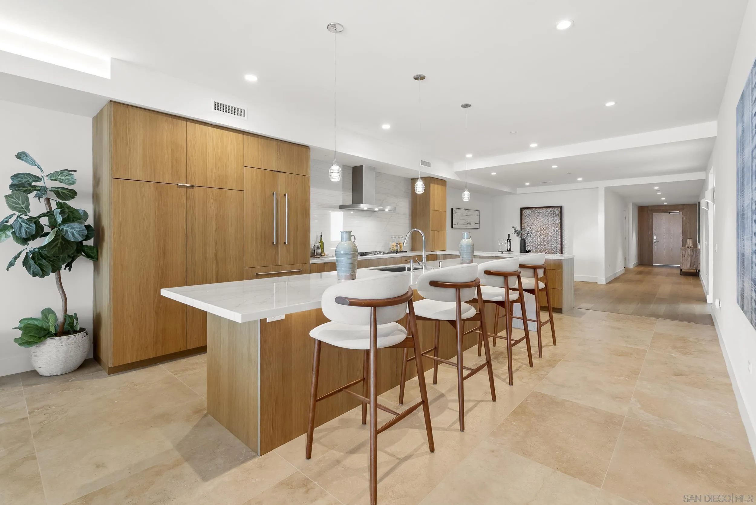 https://cdn.realtyfeed.com/cdn/127/260020302/cd6bd66236d3c389fe7a4297d00586a1.webp