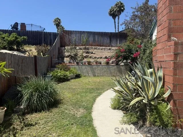 https://cdn.realtyfeed.com/cdn/127/260020304/b4f80aedf0386e2af2811649ac00f575.webp