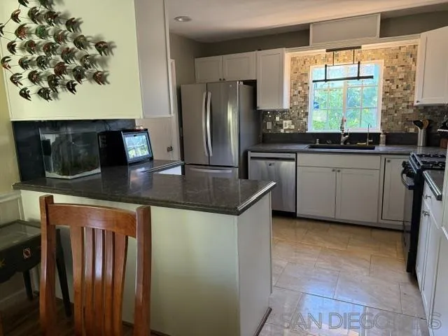 https://cdn.realtyfeed.com/cdn/127/260020304/c8050a97f0bb86a0bed5db1ecaaa1b5e.webp