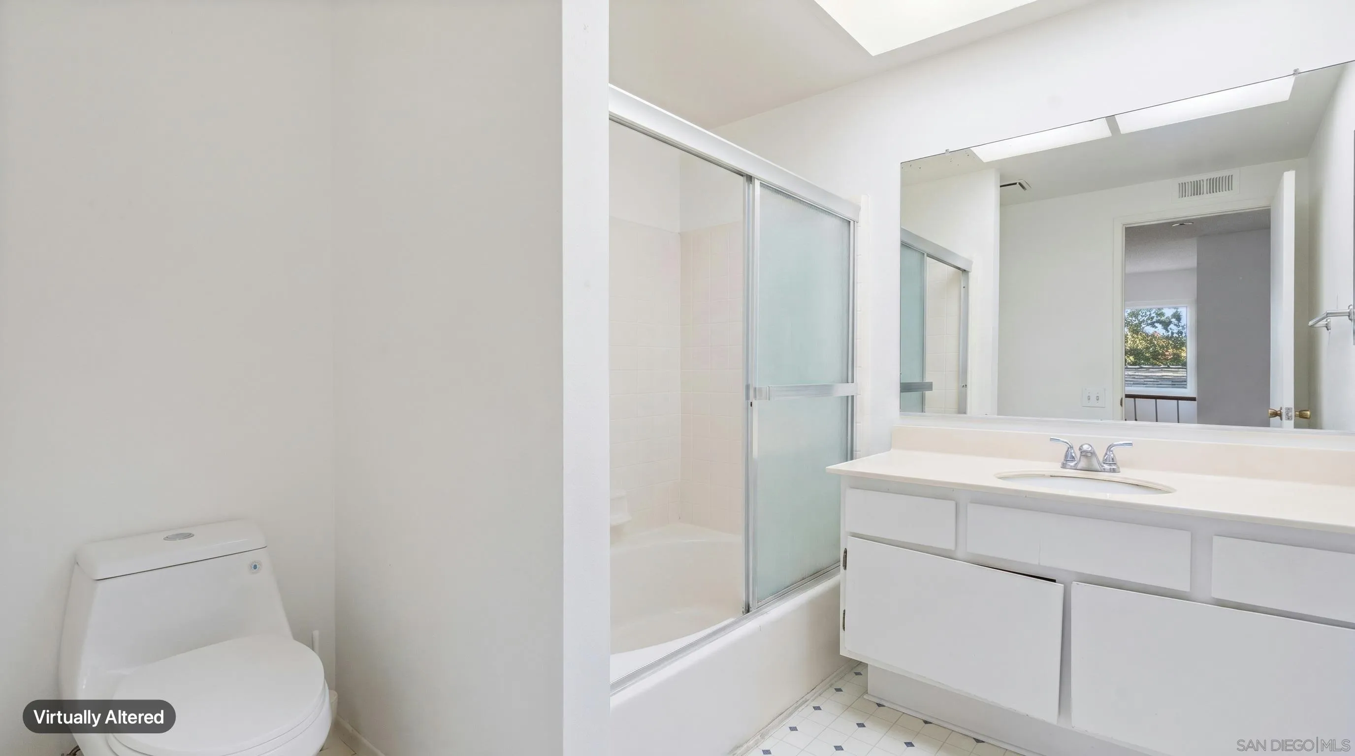 Photo #13: 260020307 Listing: Photo #13