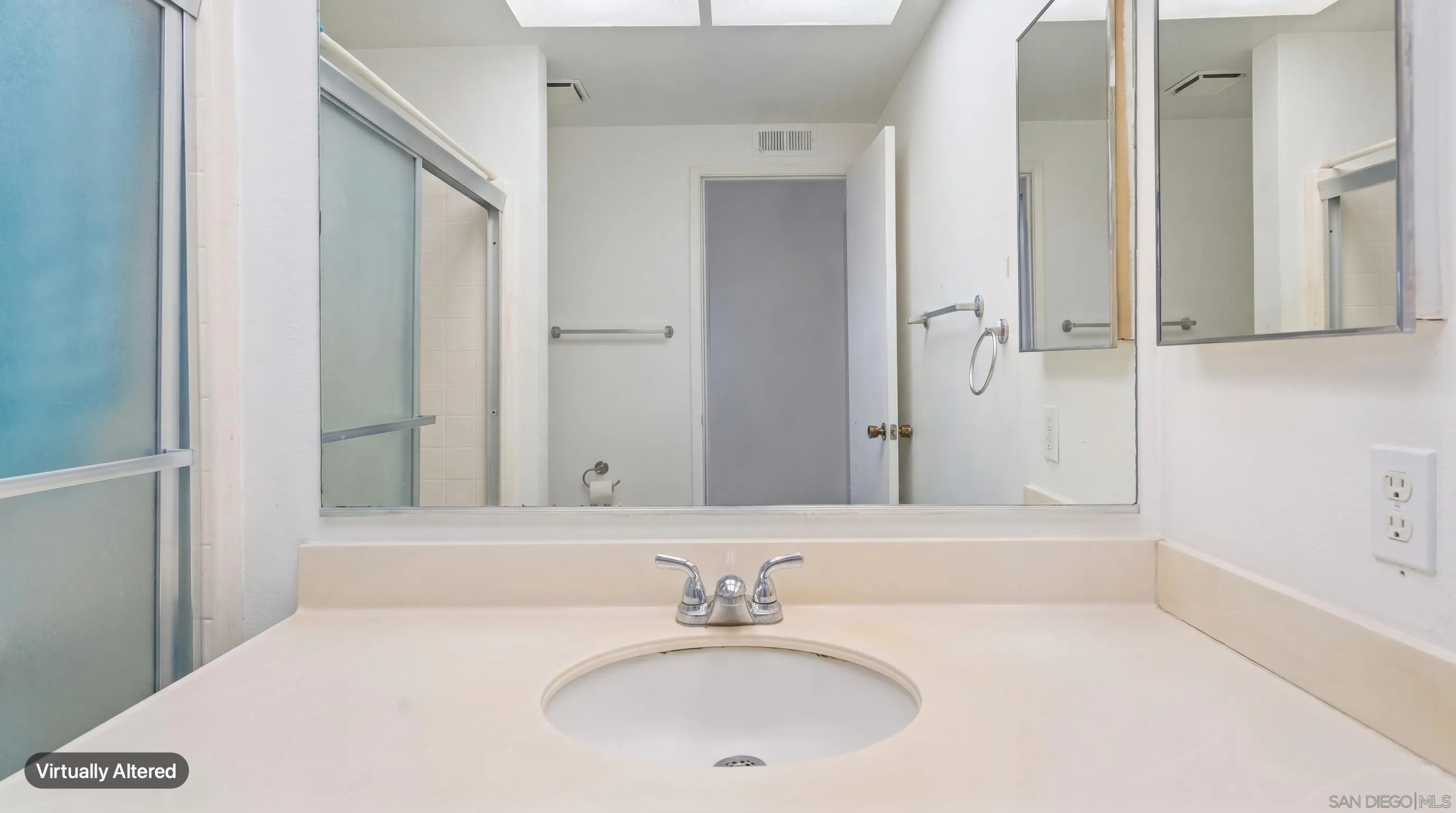 Photo #14: 260020307 Listing: Photo #14