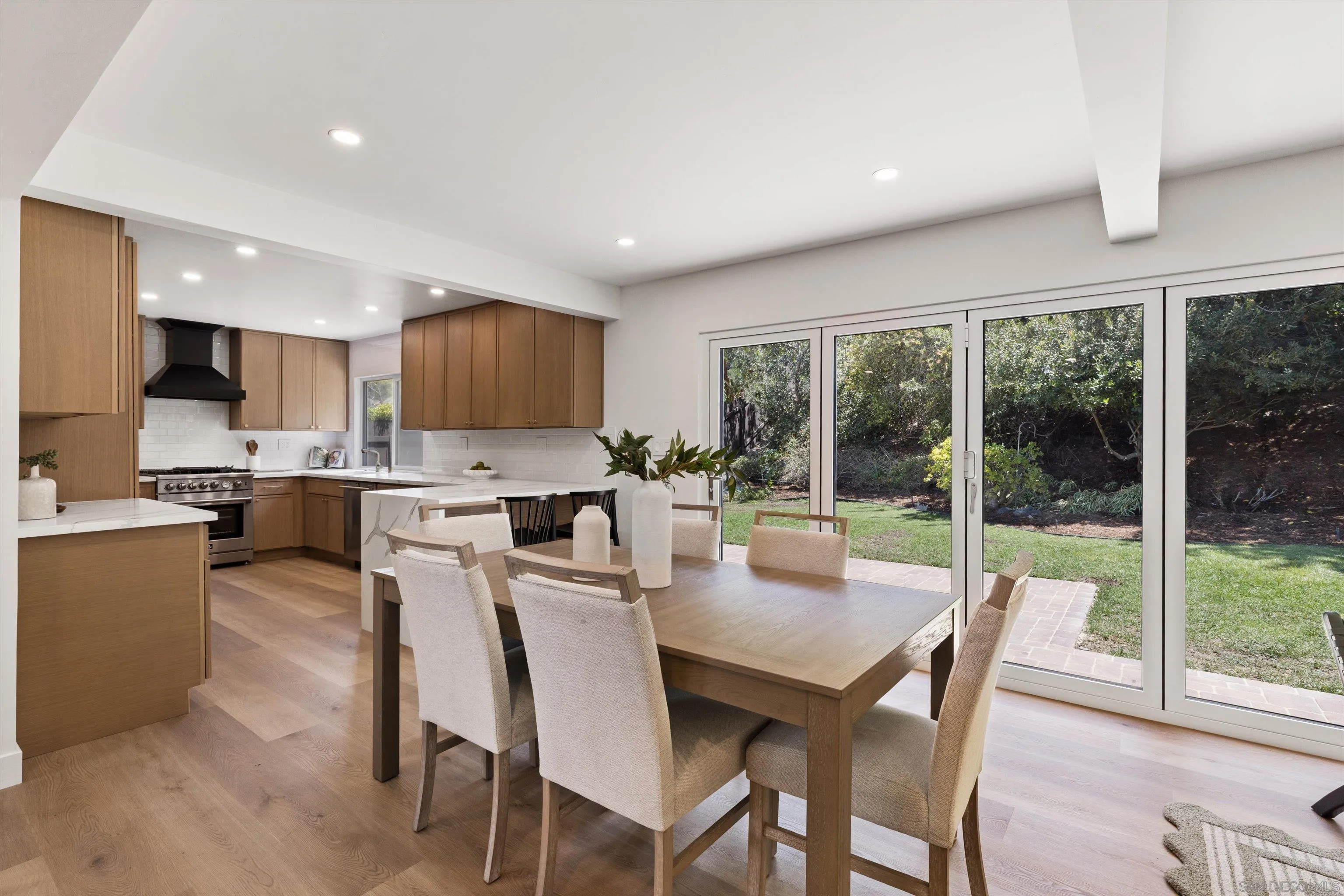 https://cdn.realtyfeed.com/cdn/127/260020308/0f98619d1a999e84d8e476615bcfd35f.webp