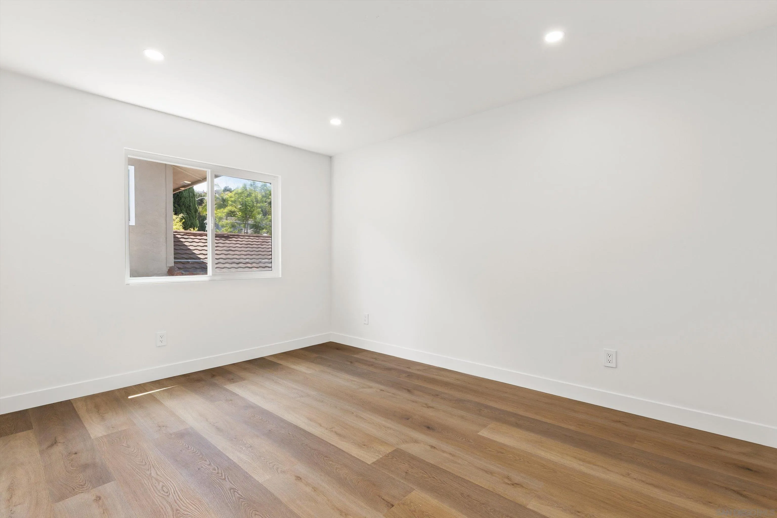 https://cdn.realtyfeed.com/cdn/127/260020308/3e722d168888eebda448fc6979550a06.webp