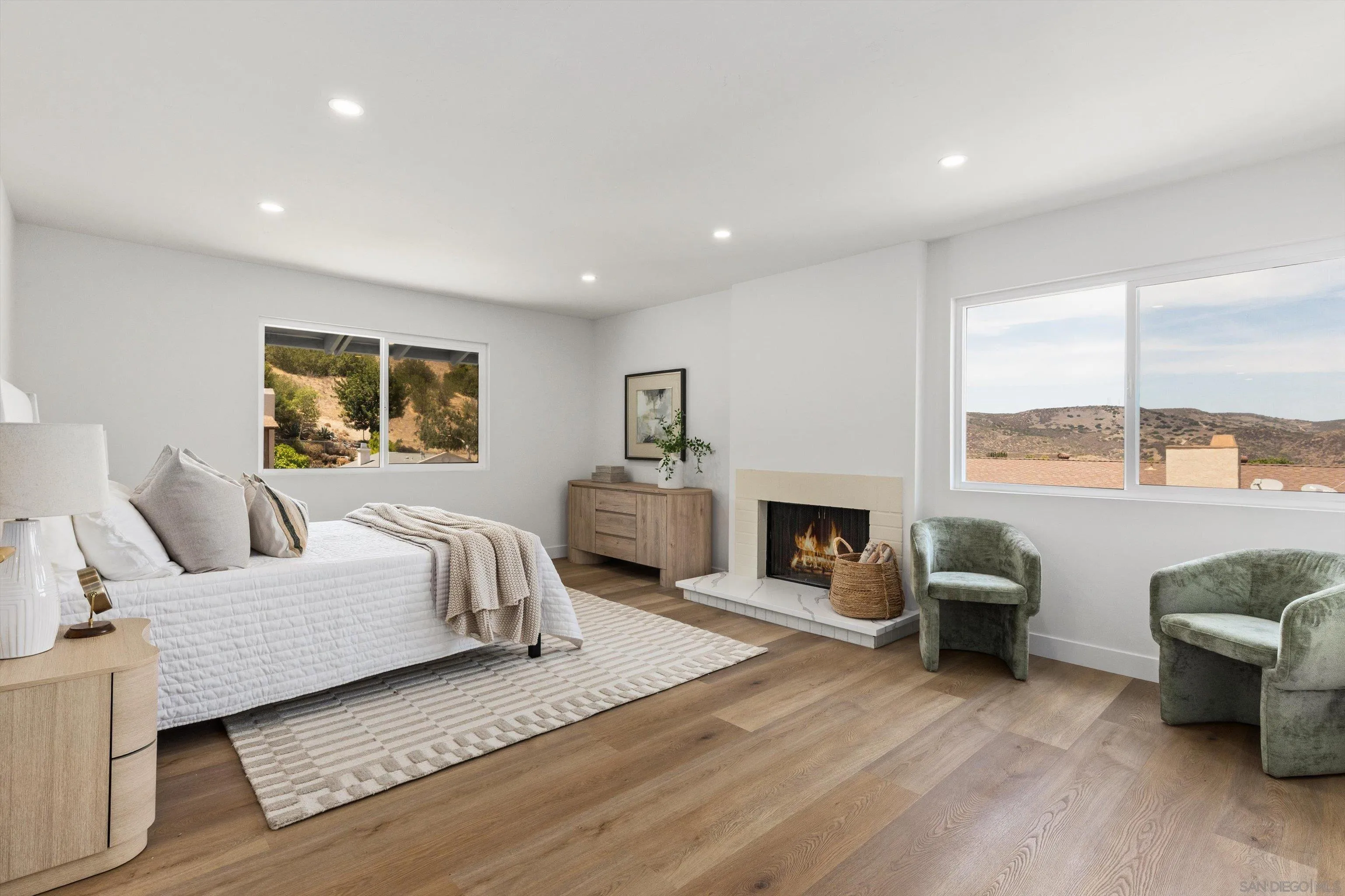 https://cdn.realtyfeed.com/cdn/127/260020308/576a8f6e7afb864002c3cff11020f435.webp
