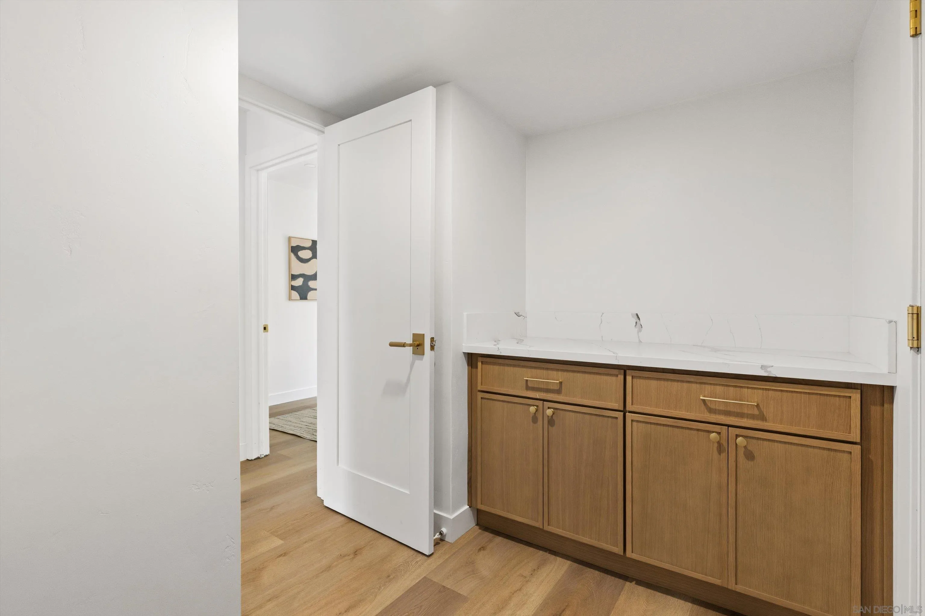 https://cdn.realtyfeed.com/cdn/127/260020308/884d437f45d3b2fe0a432686aad6a4c3.webp