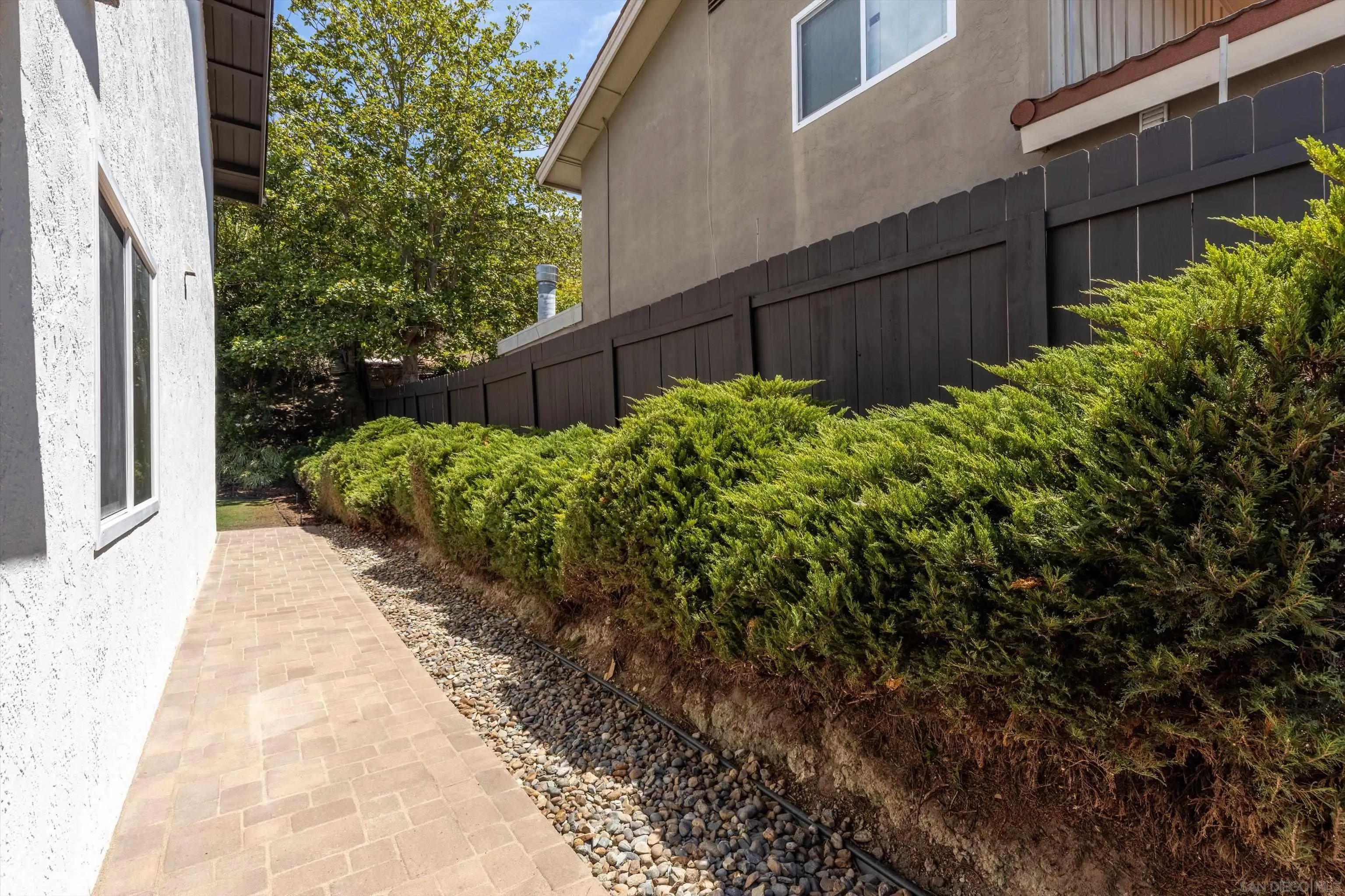 https://cdn.realtyfeed.com/cdn/127/260020308/a46825dbce78728181c628eac7483704.webp
