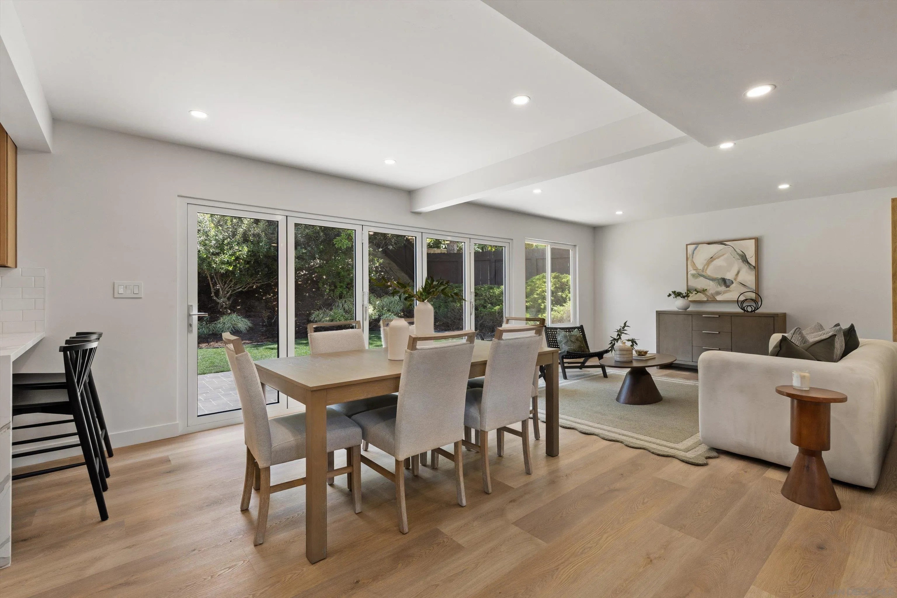 https://cdn.realtyfeed.com/cdn/127/260020308/be7d7e2b45ab587f05341e4063c8996f.webp