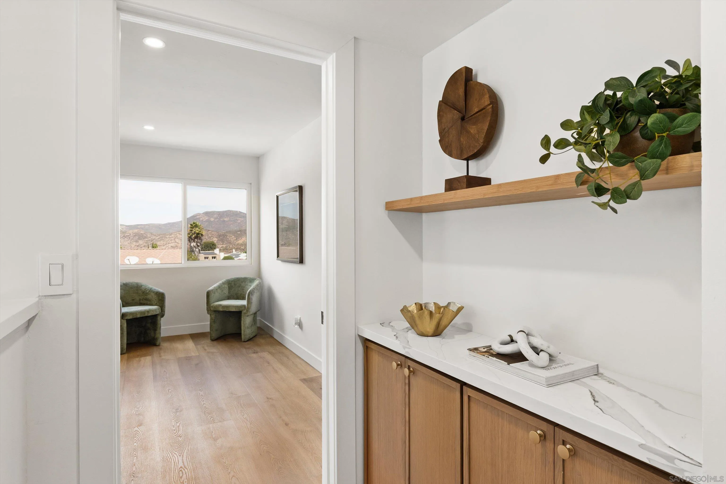 https://cdn.realtyfeed.com/cdn/127/260020308/c10b7543f15ae45bd68888f32f5e6375.webp