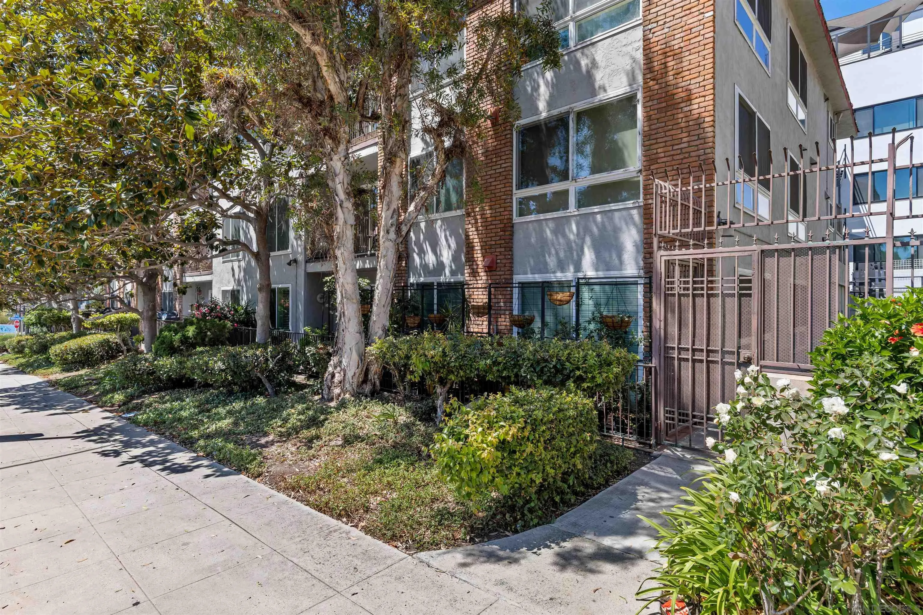 540 Hawthorn Unit 1a, San Diego, CA 92101 - Main photo, San Diego, CA