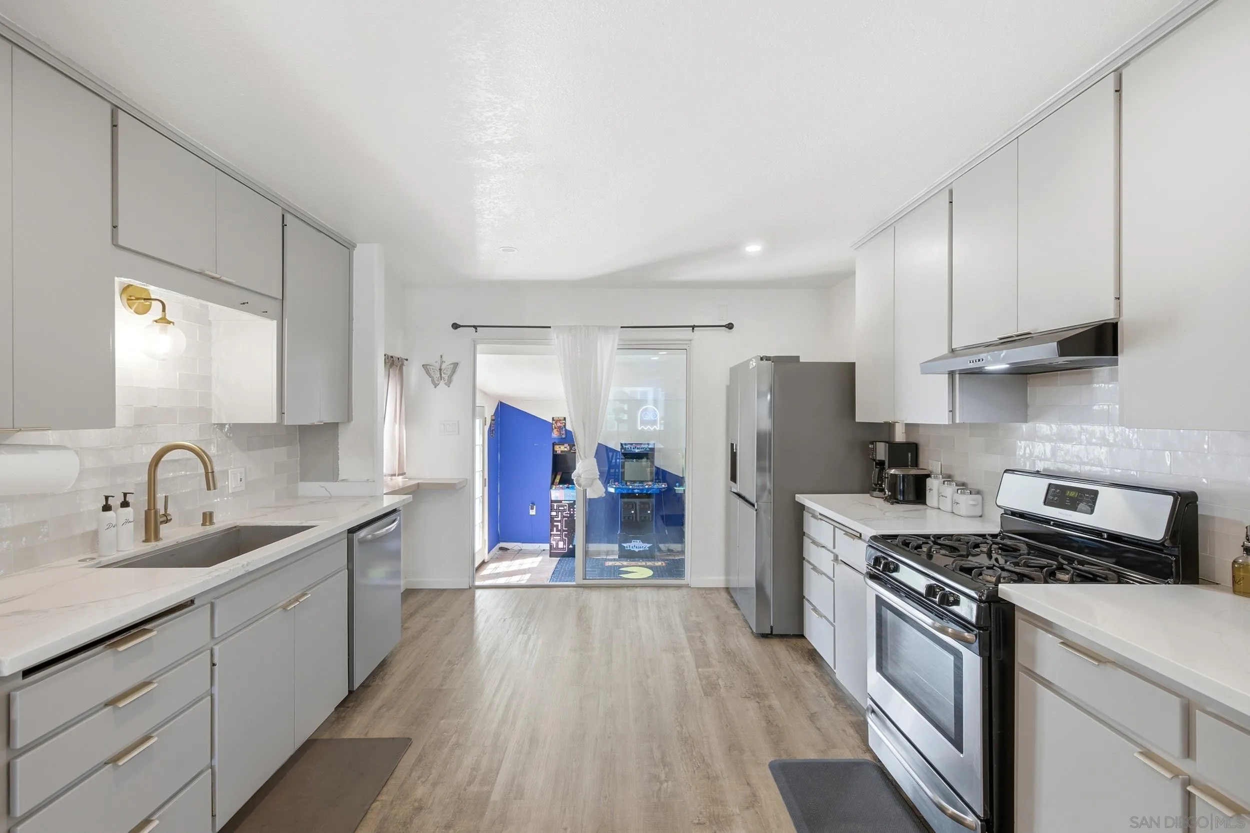 https://cdn.realtyfeed.com/cdn/127/260020315/14ccbaacb44d4cf143b95ec09f6e2234.webp