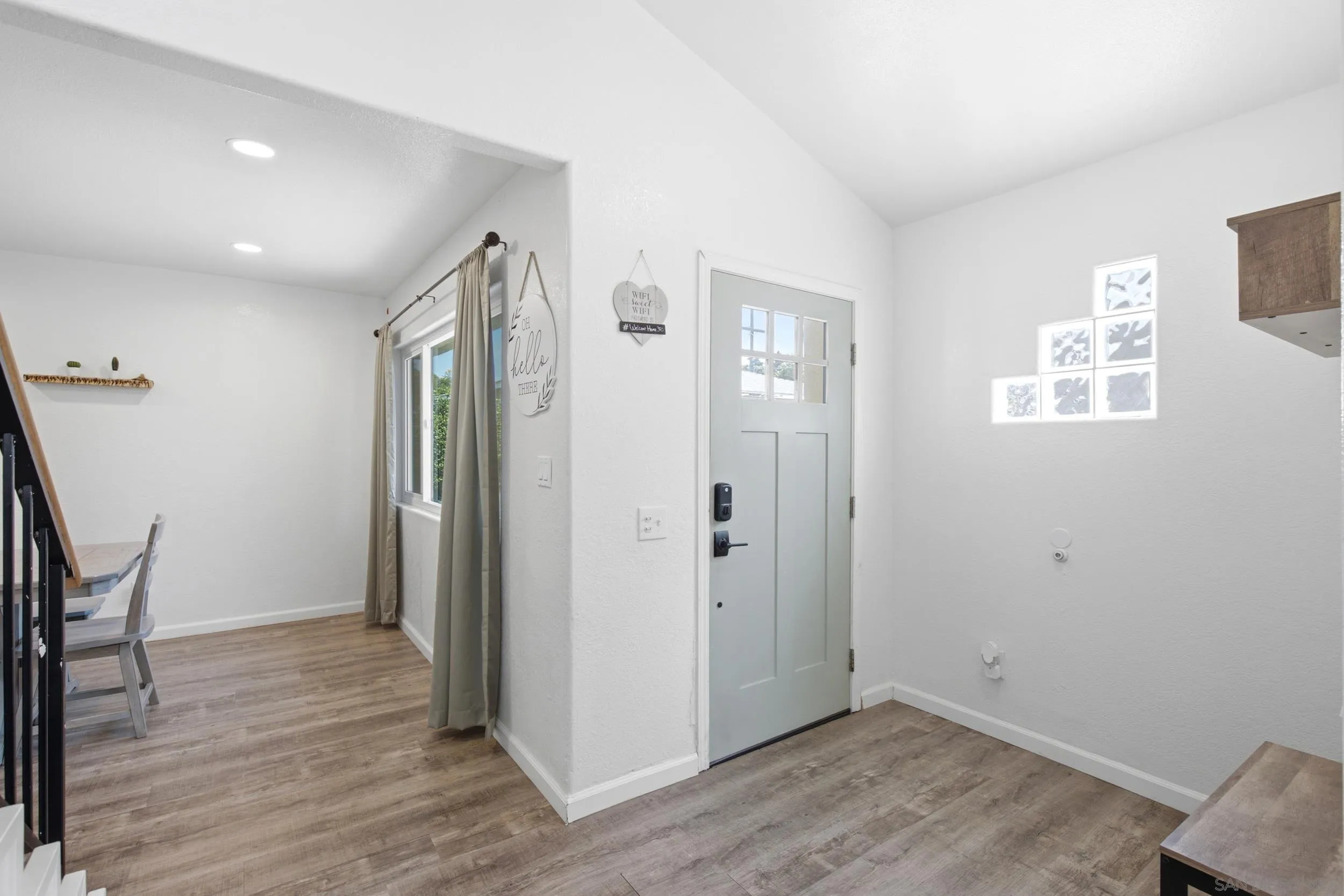 https://cdn.realtyfeed.com/cdn/127/260020315/1c9a74314c5a3d92de8cc9ec4c60bd9a.webp